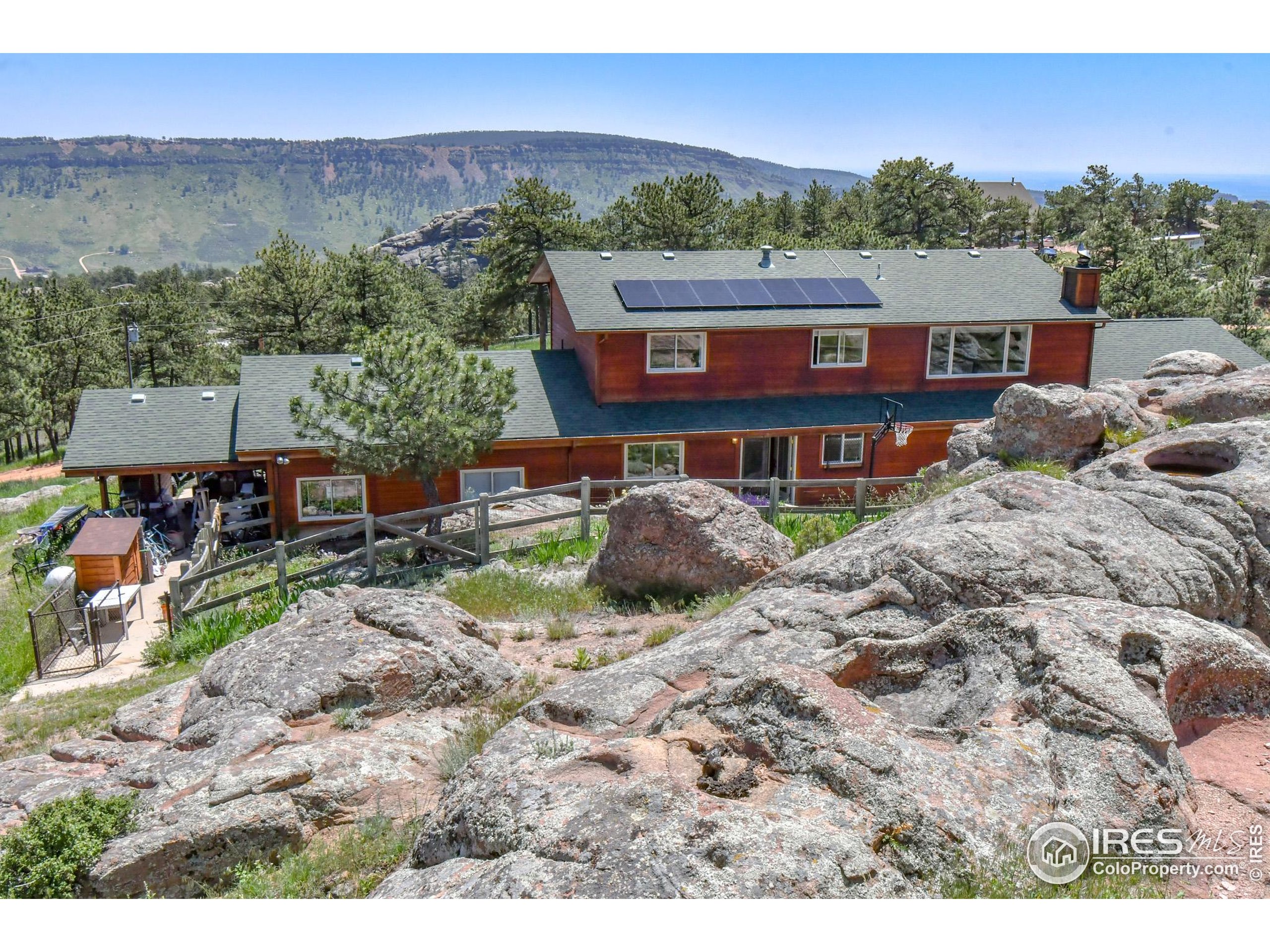 1960 Colard Ln