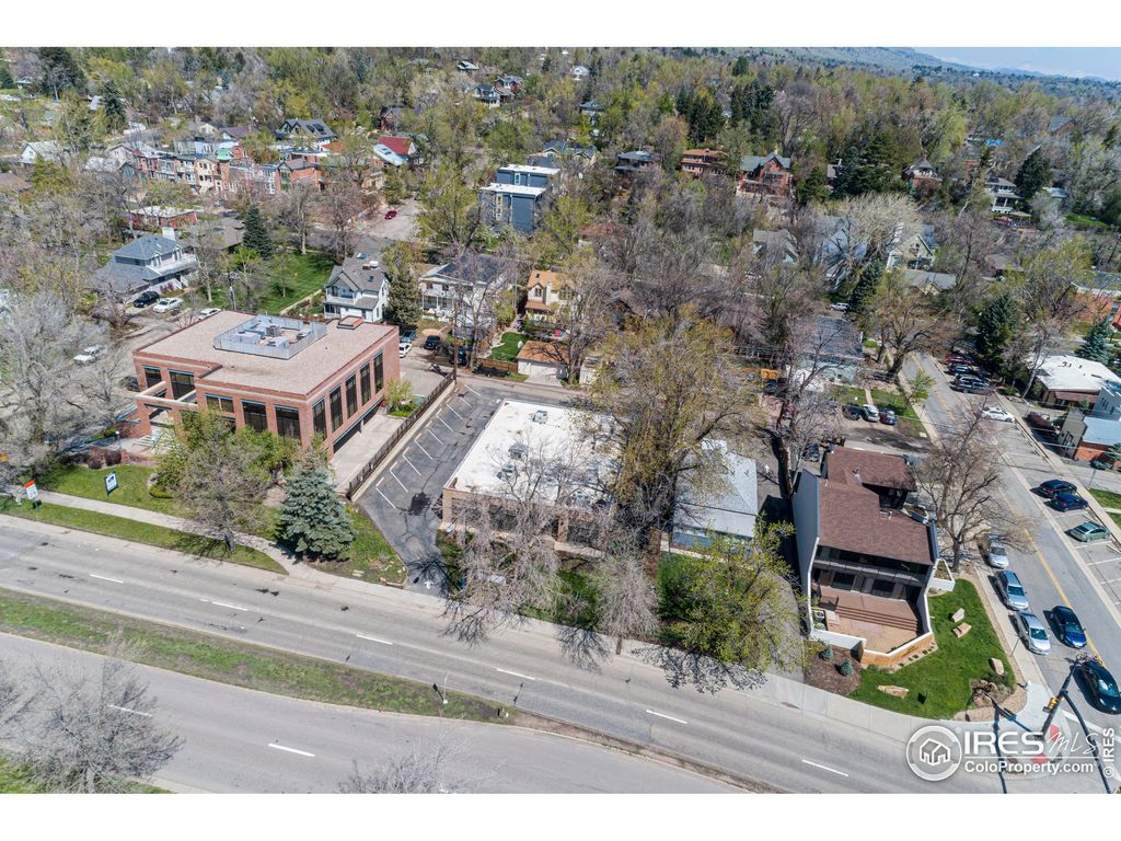Photo of 525 Canyon Blvd, Boulder, CO 80302 (MLS # 1004152)