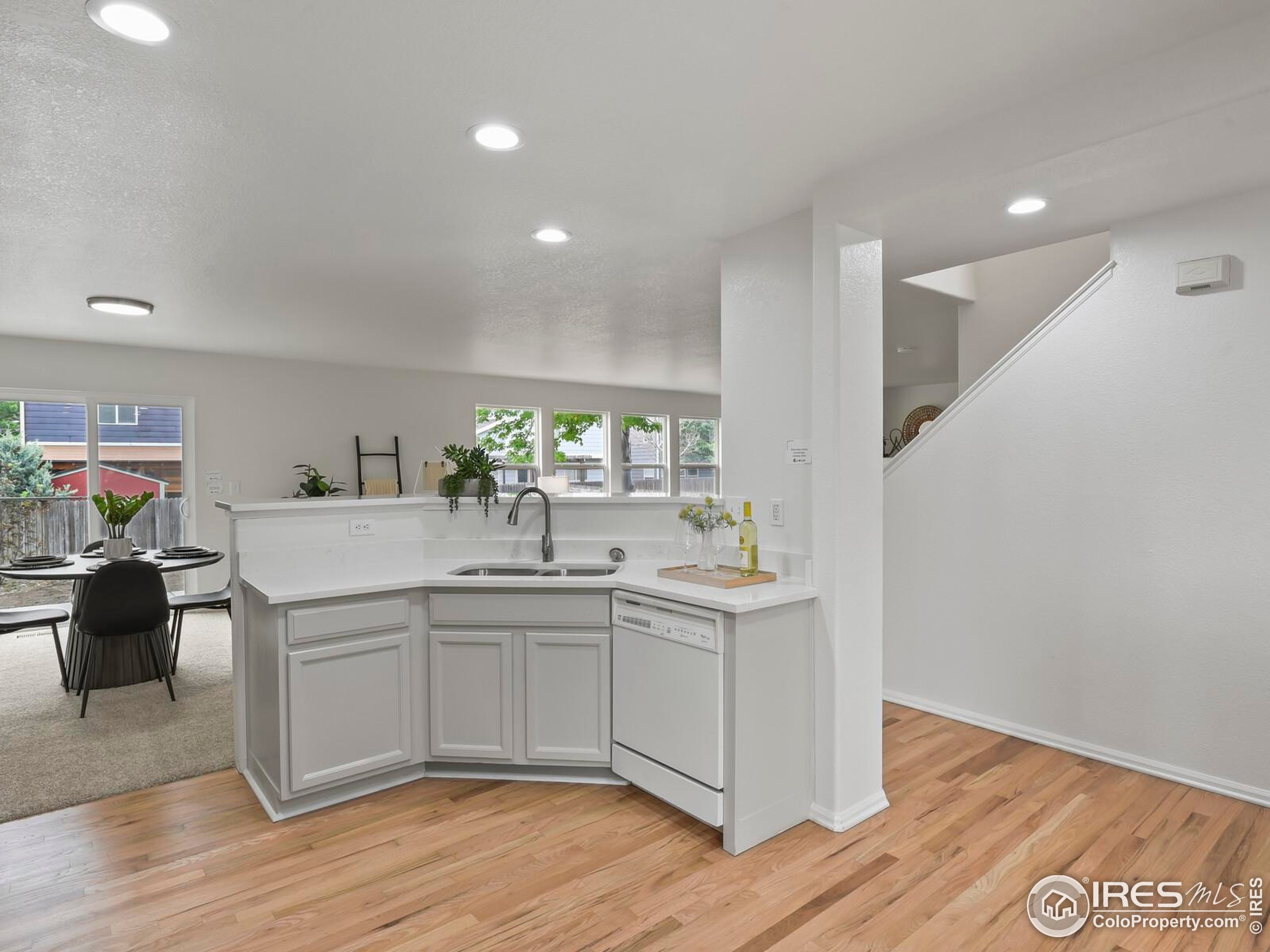 1178 Lark Ln