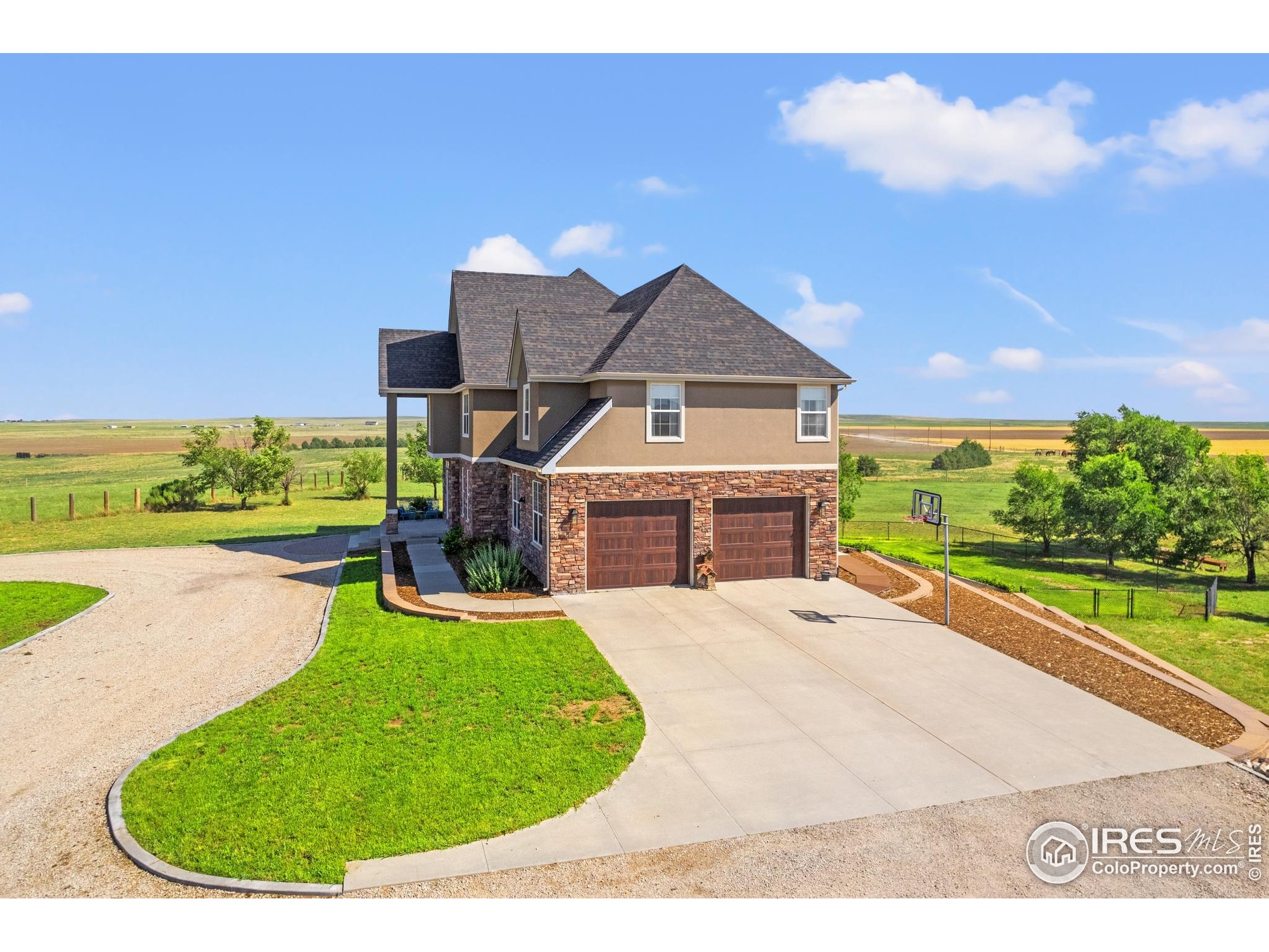 15915 County Road W