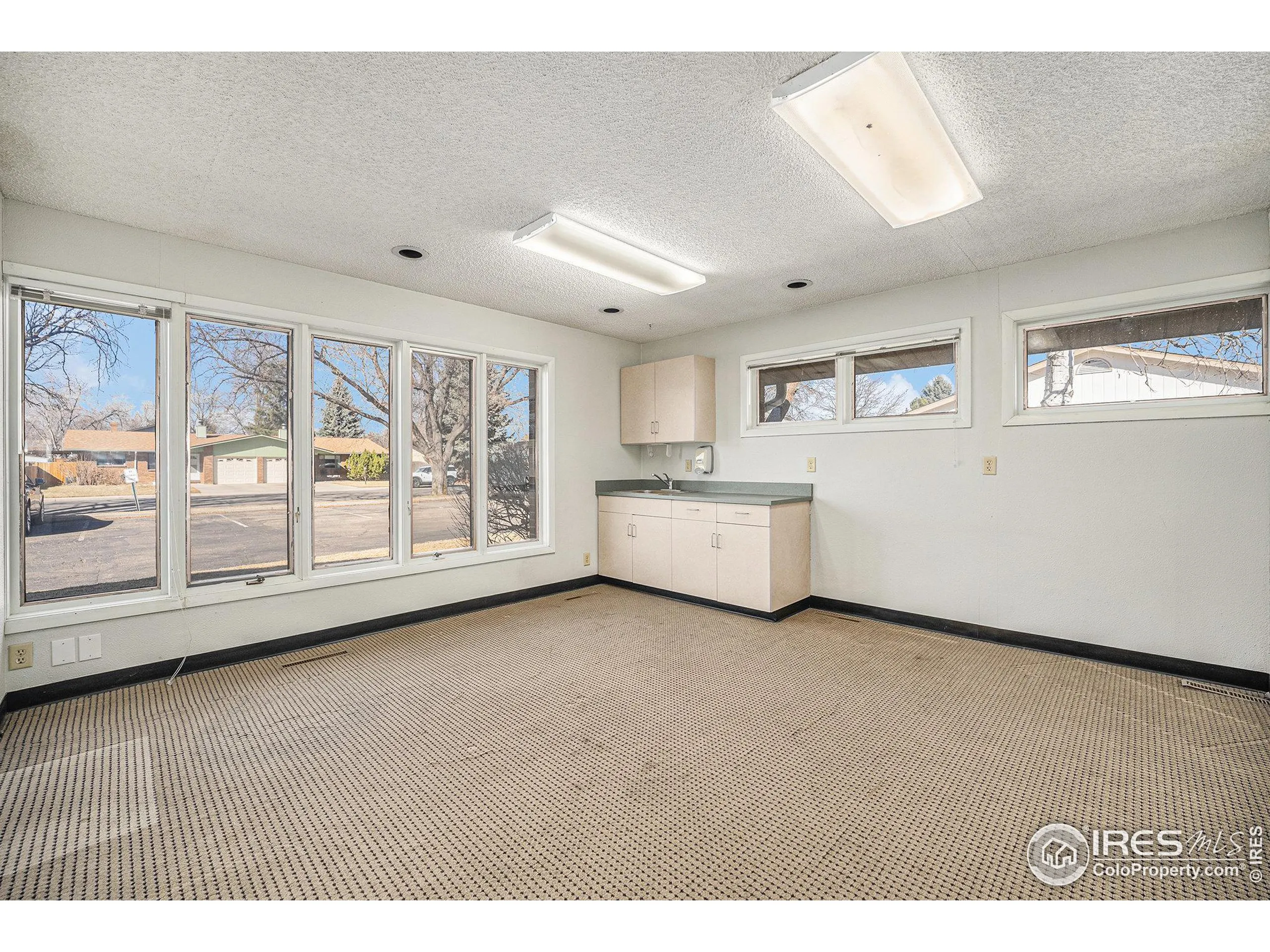 Loveland, Colorado 80538, United States, ,Commercial,Pending,85698