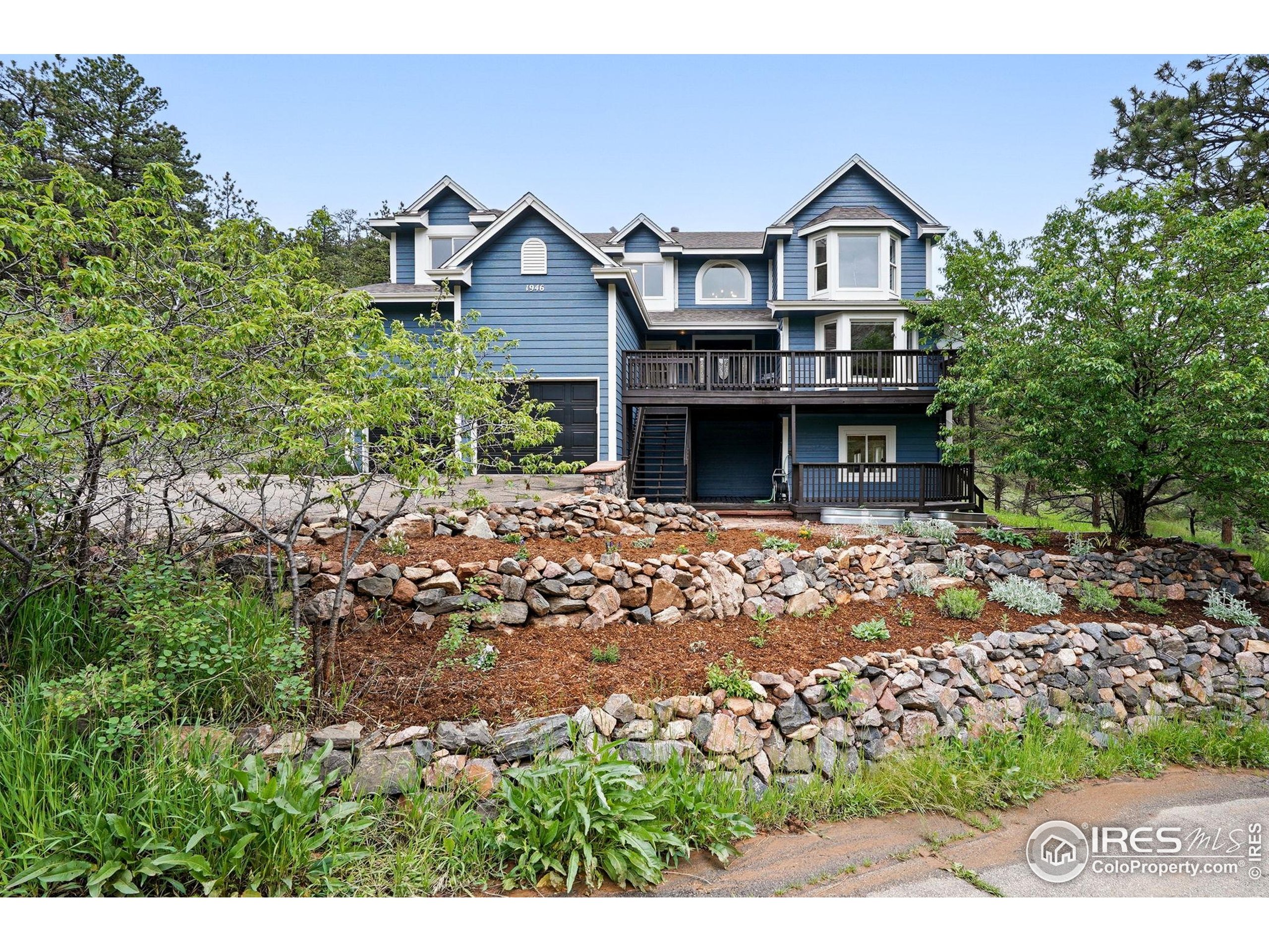 1946 Lefthand Canyon Dr