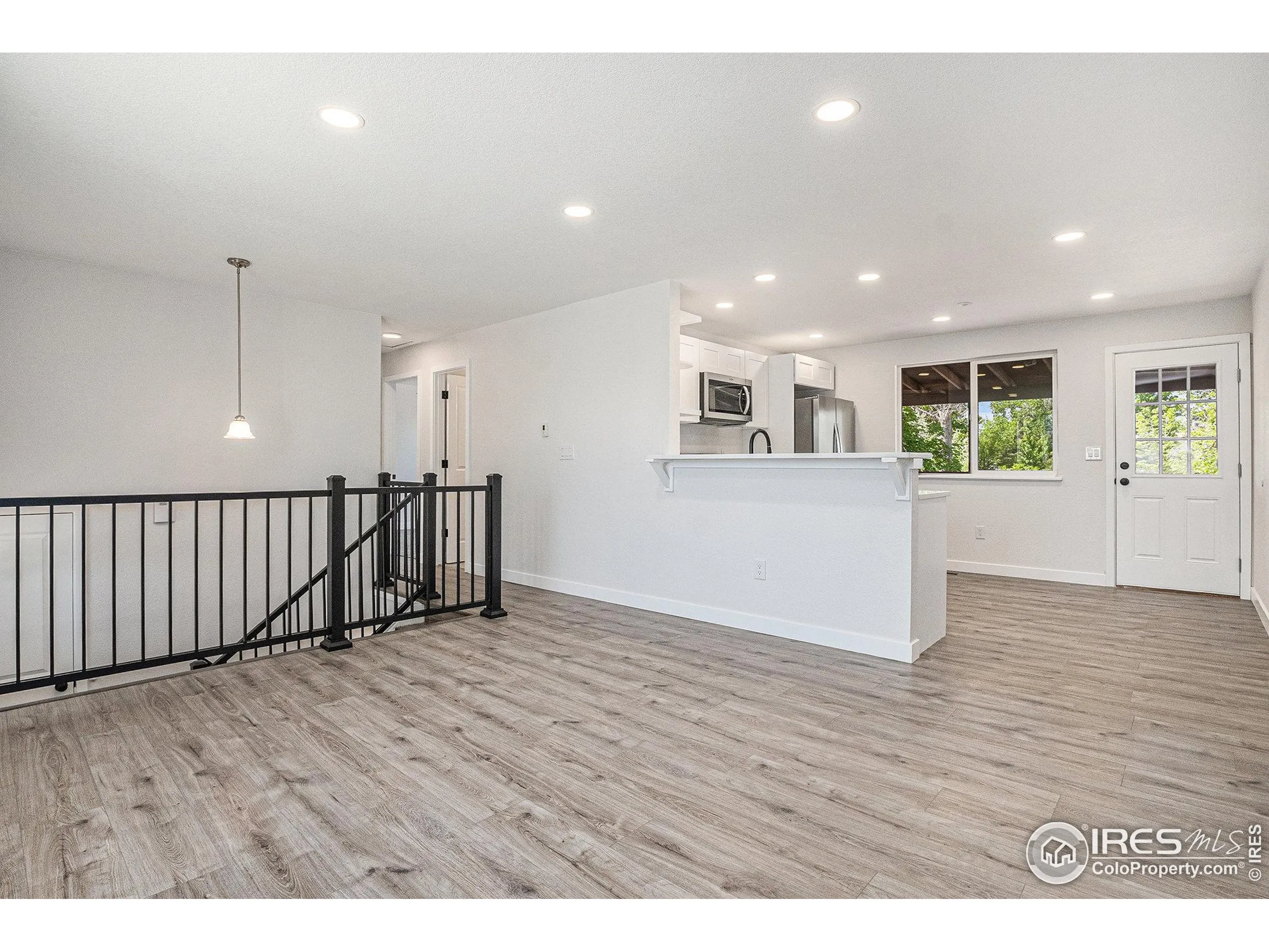 Aurora, Colorado 80013, United States, 4 Bedrooms Bedrooms, ,3 BathroomsBathrooms,Residential,Active,136275