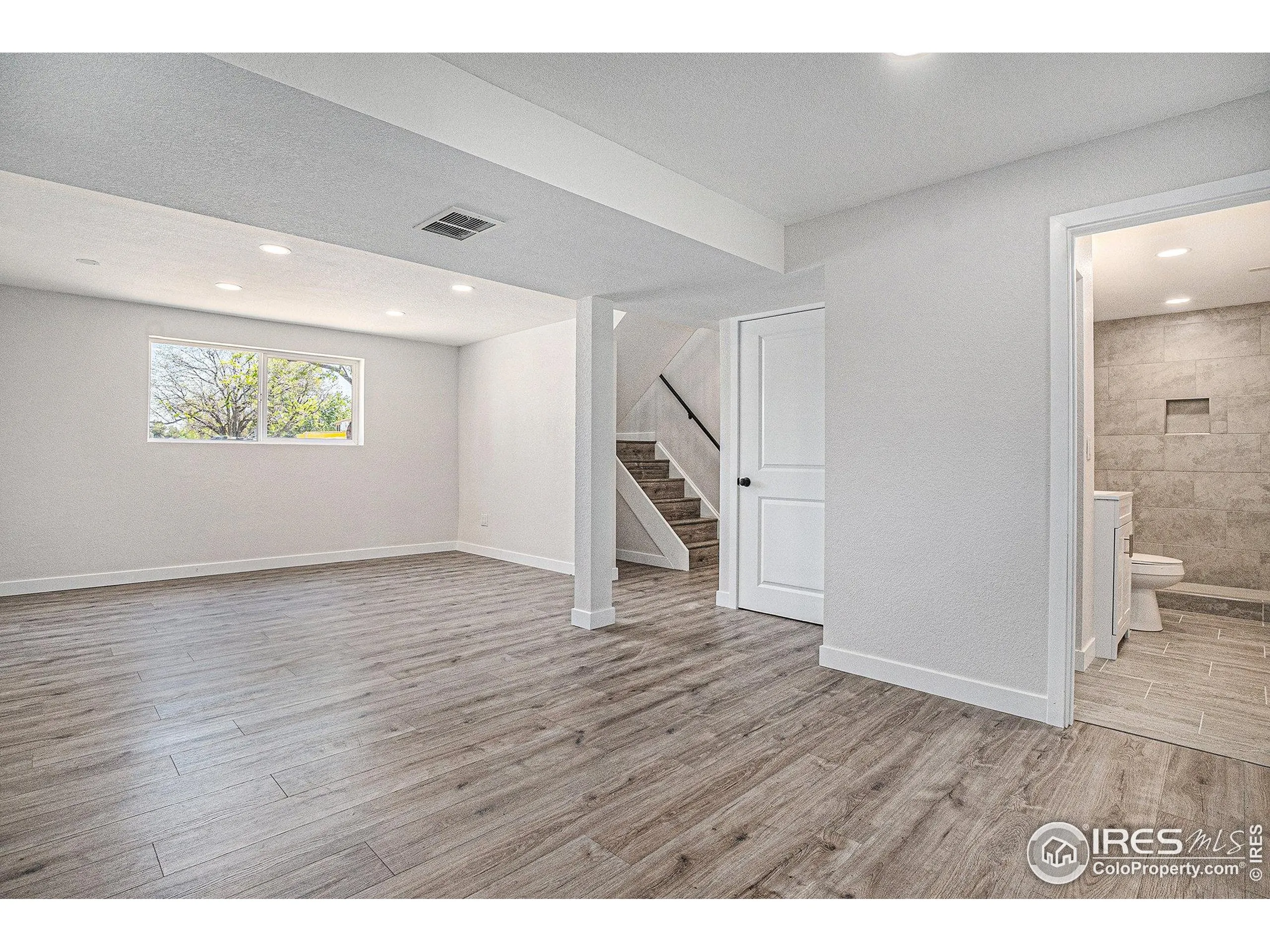 Aurora, Colorado 80013, United States, 4 Bedrooms Bedrooms, ,3 BathroomsBathrooms,Residential,Active,136275