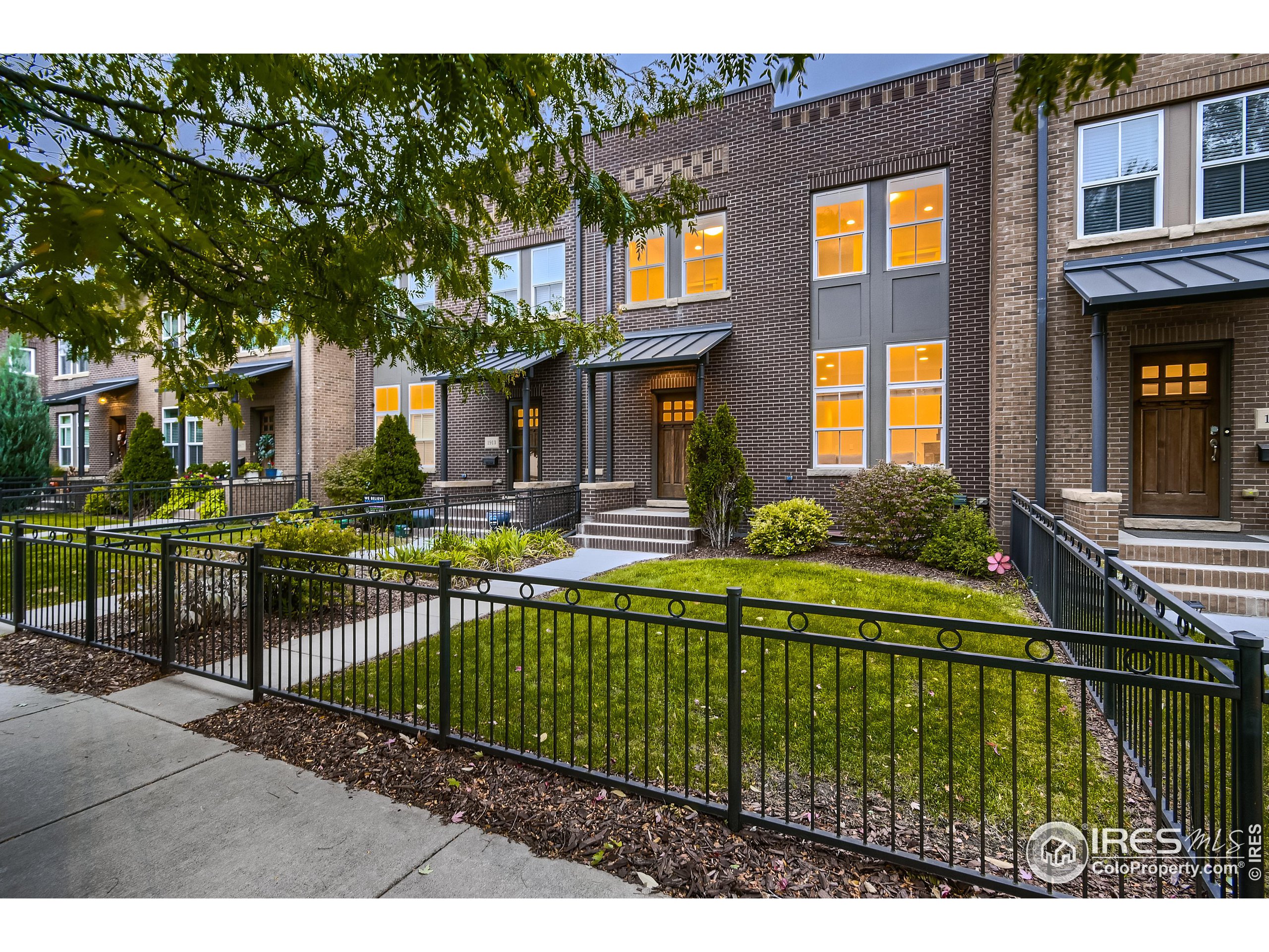 View Denver, CO 80210 townhome