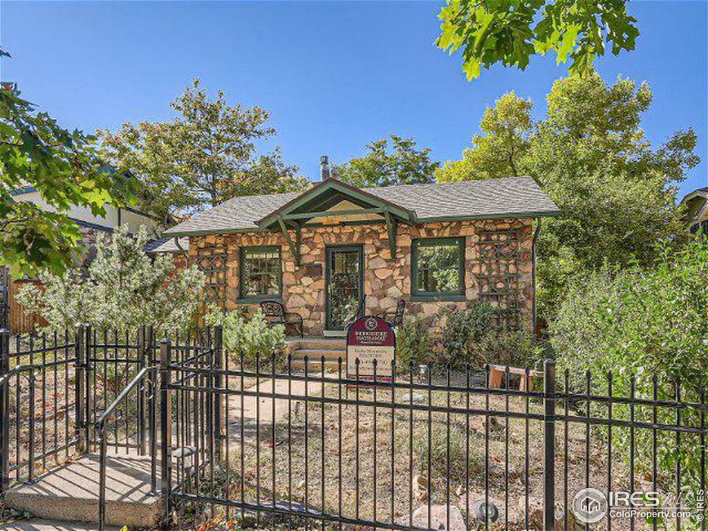 Photo of 841 9th St, Boulder, CO 80302 (MLS # 997049)