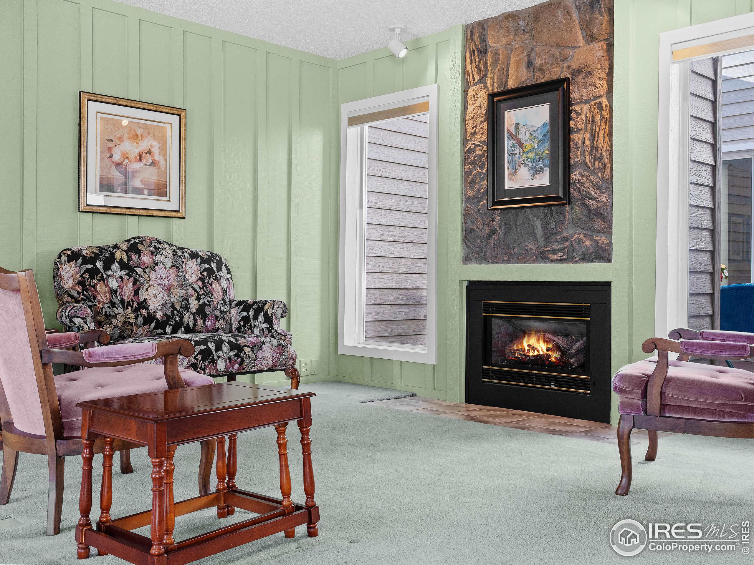 43 Scott Dr S