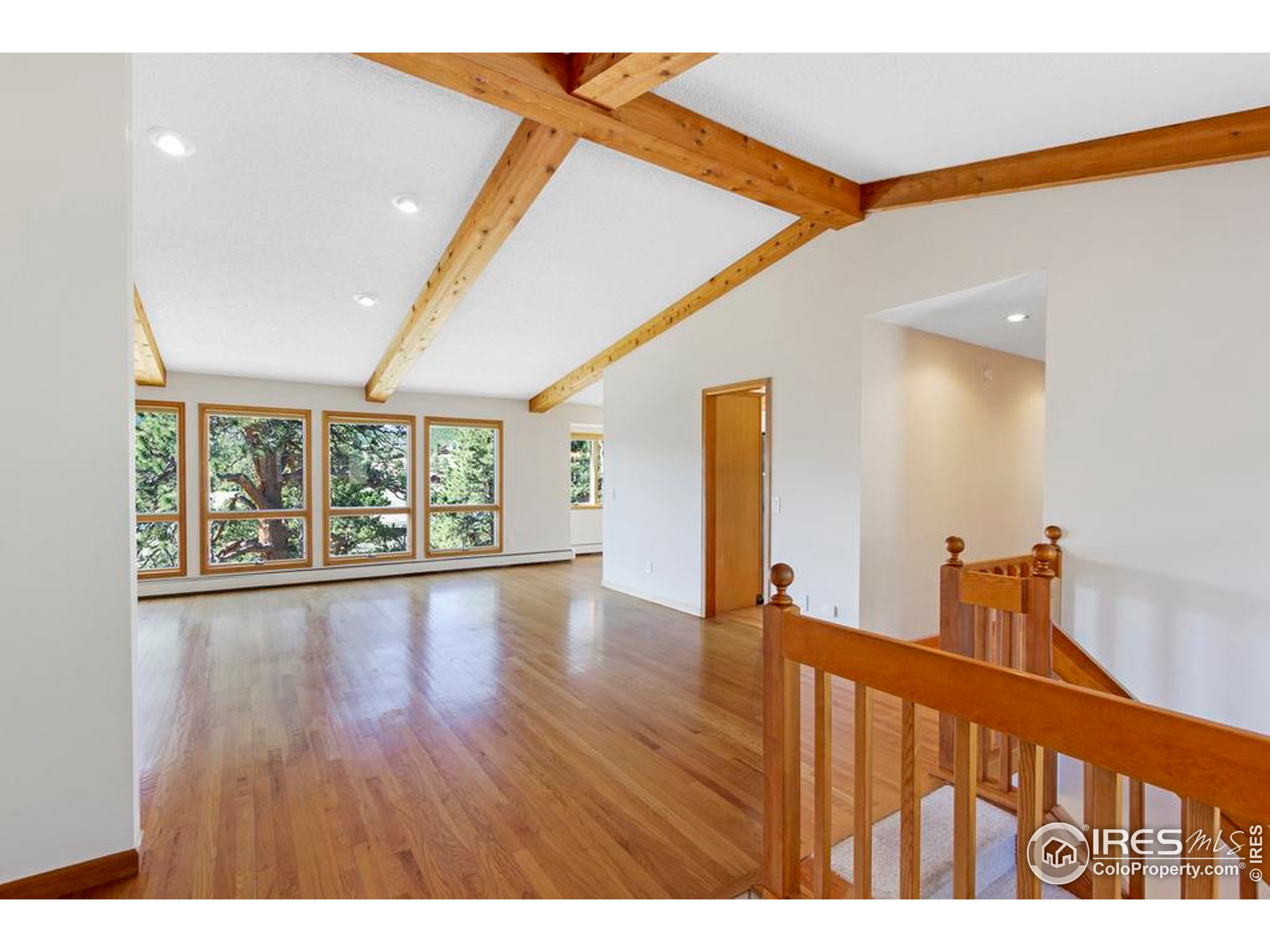 272 Solomon Dr