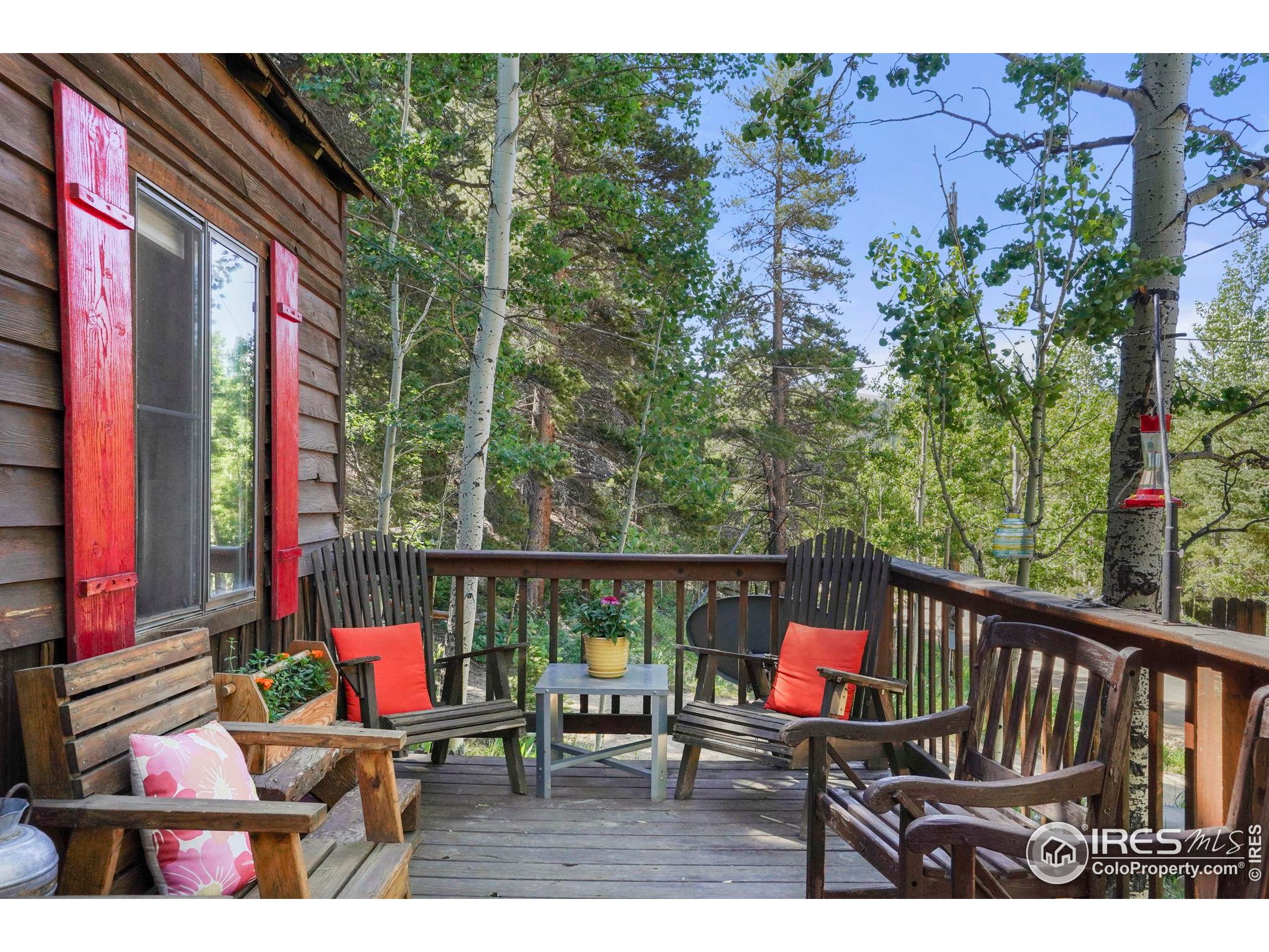 1410 Caribou Rd