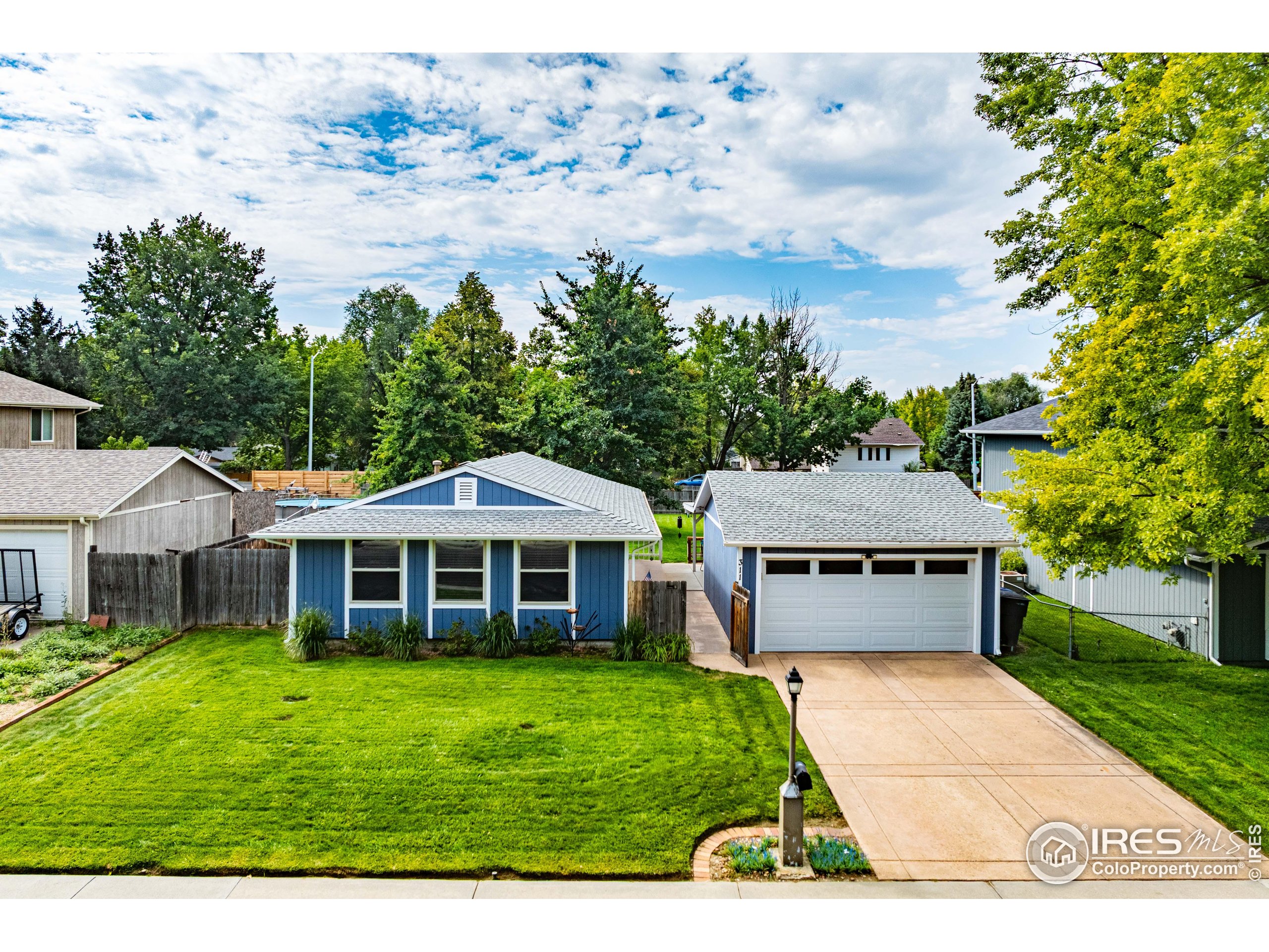311 Chinook Ave