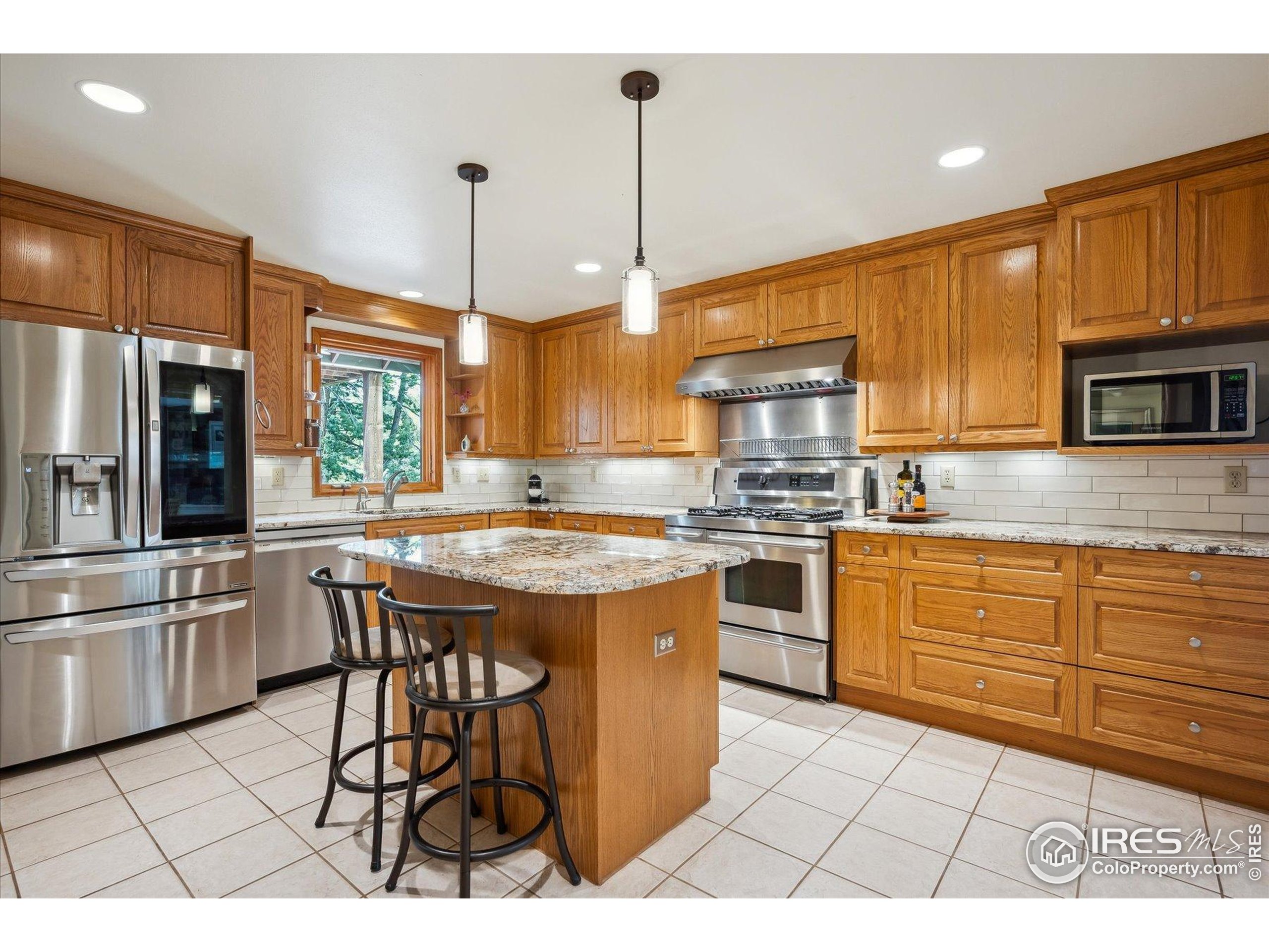 25808 Sunrise Ln