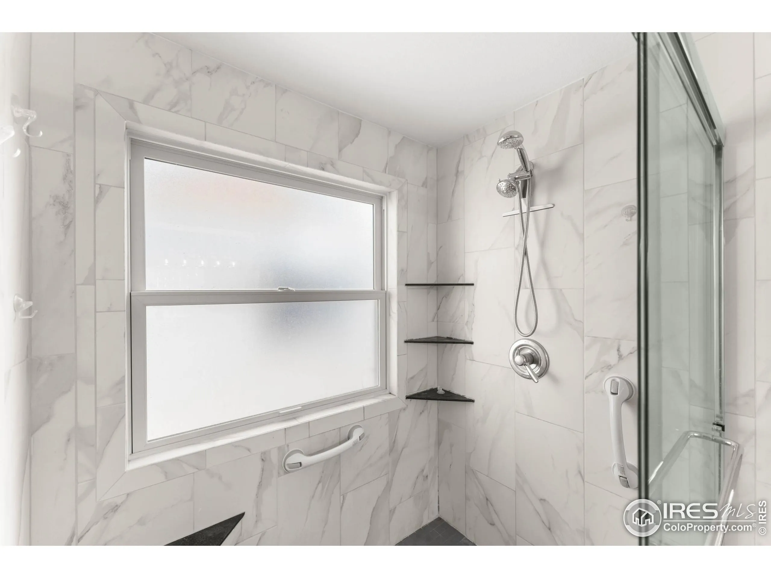 Brighton, Colorado 80601, United States, 5 Bedrooms Bedrooms, ,4 BathroomsBathrooms,Residential,Pending,24373