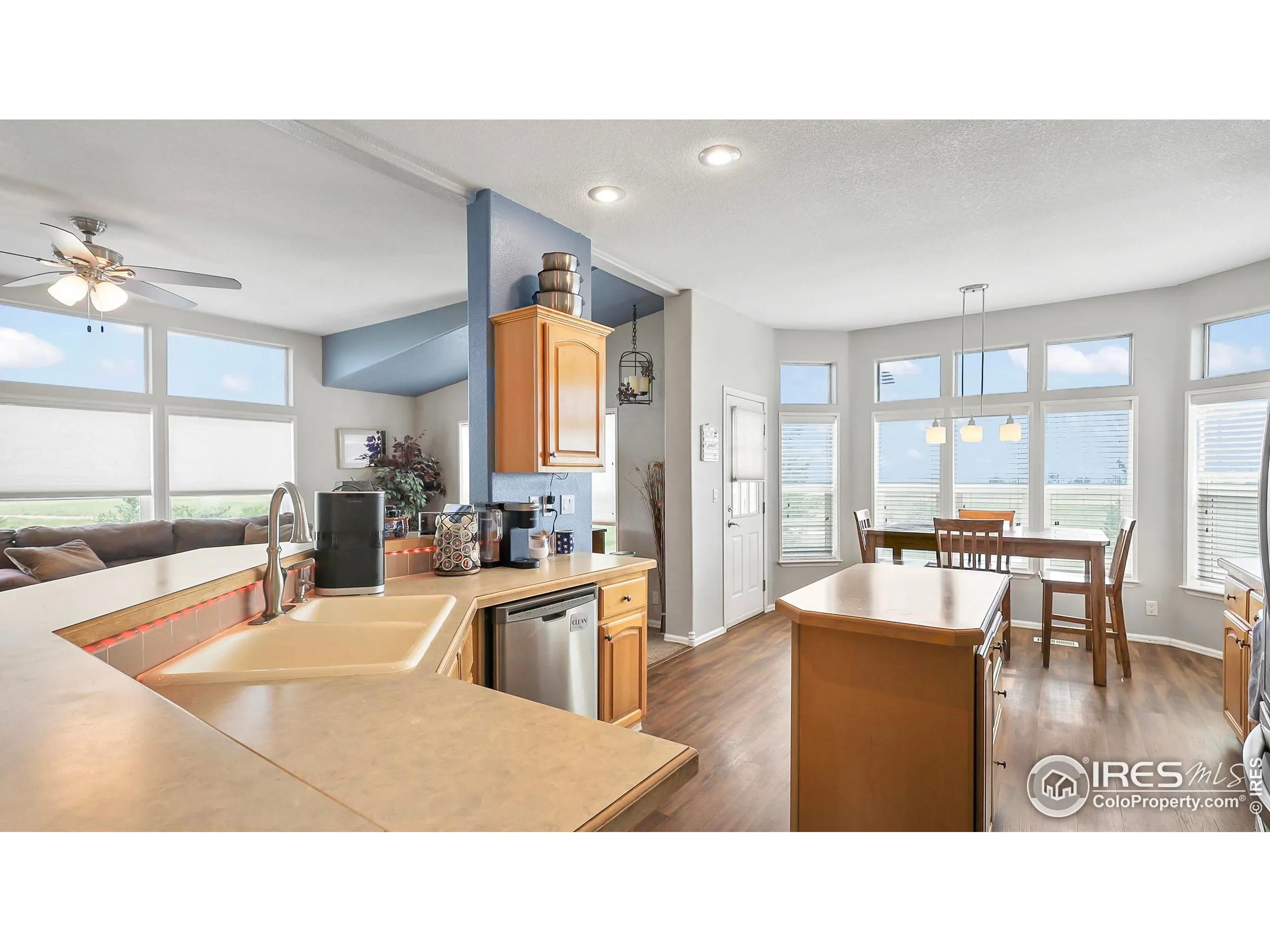 Akron, Colorado 80720, United States, 3 Bedrooms Bedrooms, ,4 BathroomsBathrooms,Residential,Coming Soon,173061