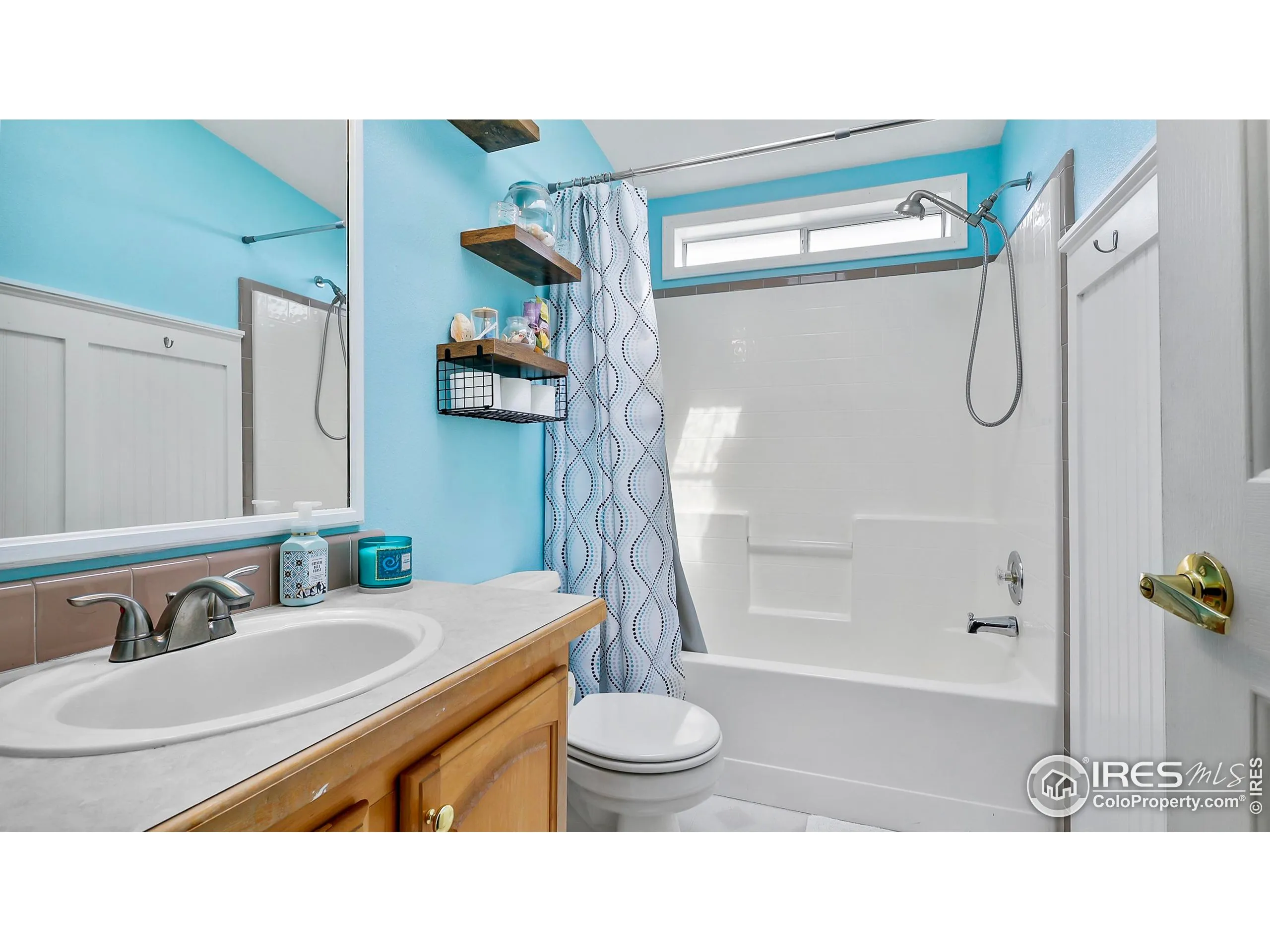 Akron, Colorado 80720, United States, 3 Bedrooms Bedrooms, ,4 BathroomsBathrooms,Residential,Coming Soon,173061