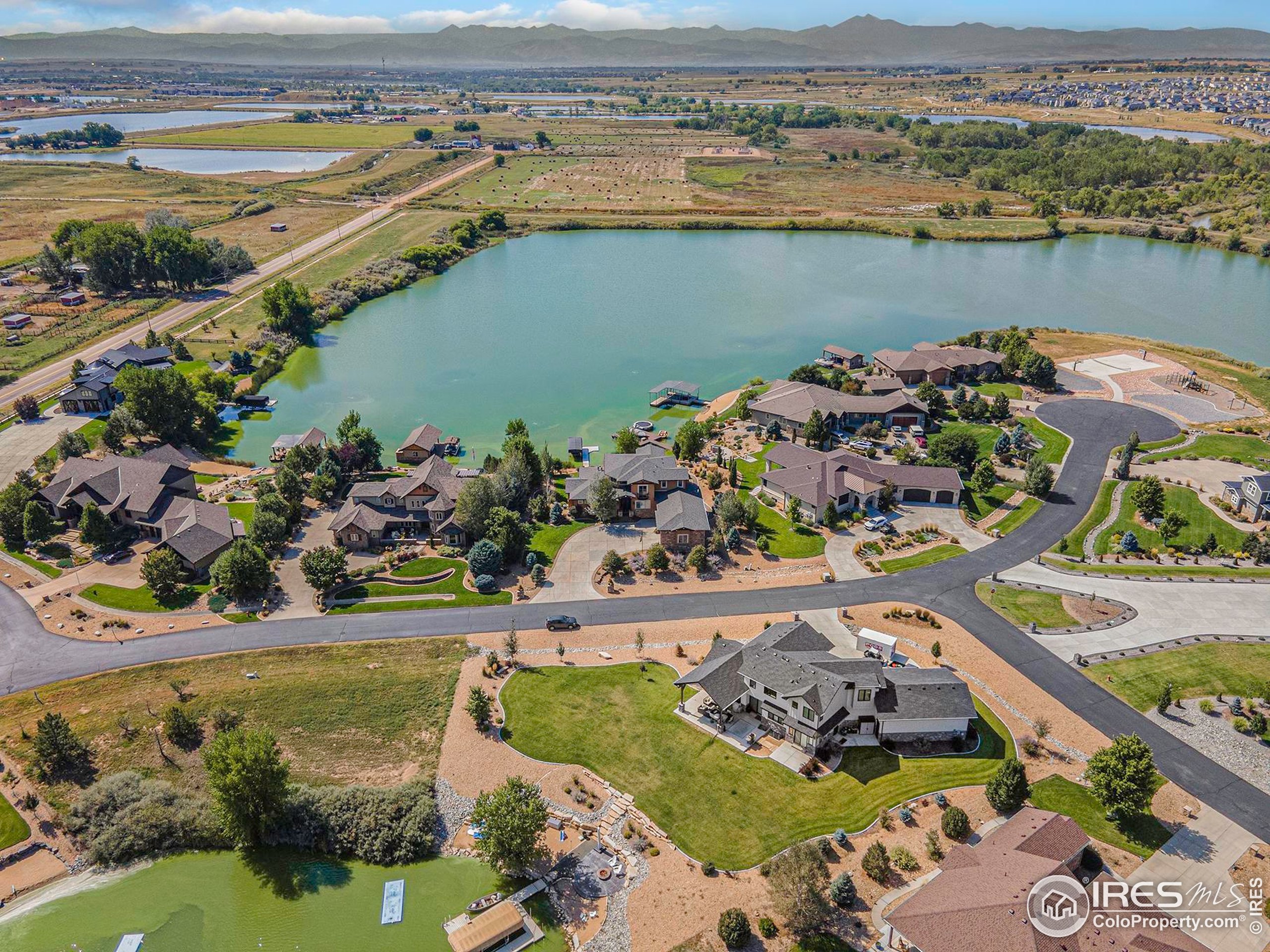 5763 Pelican Shores Dr
