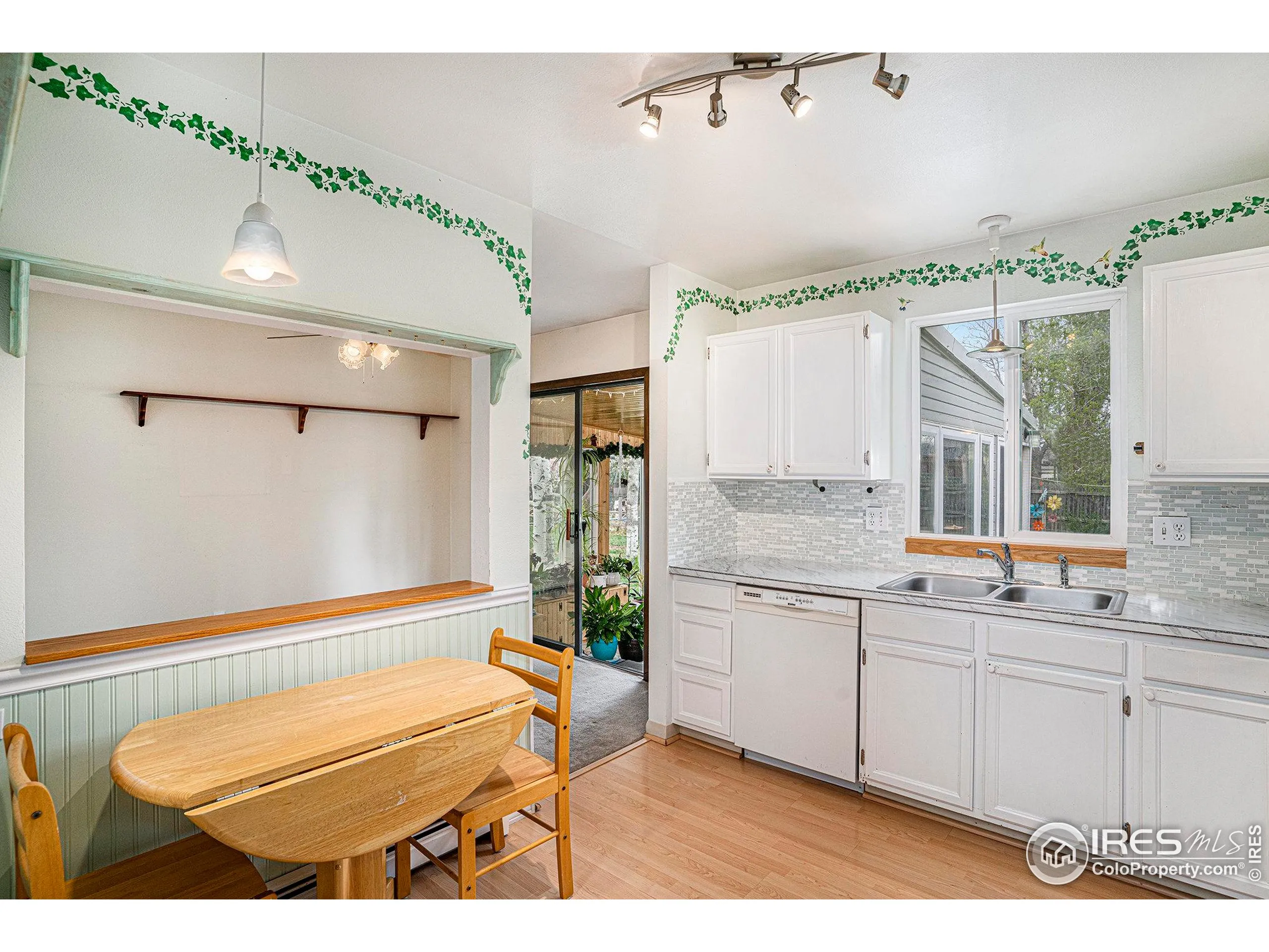 Fort Collins, Colorado 80526, United States, 2 Bedrooms Bedrooms, ,2 BathroomsBathrooms,Residential,Pending,110971