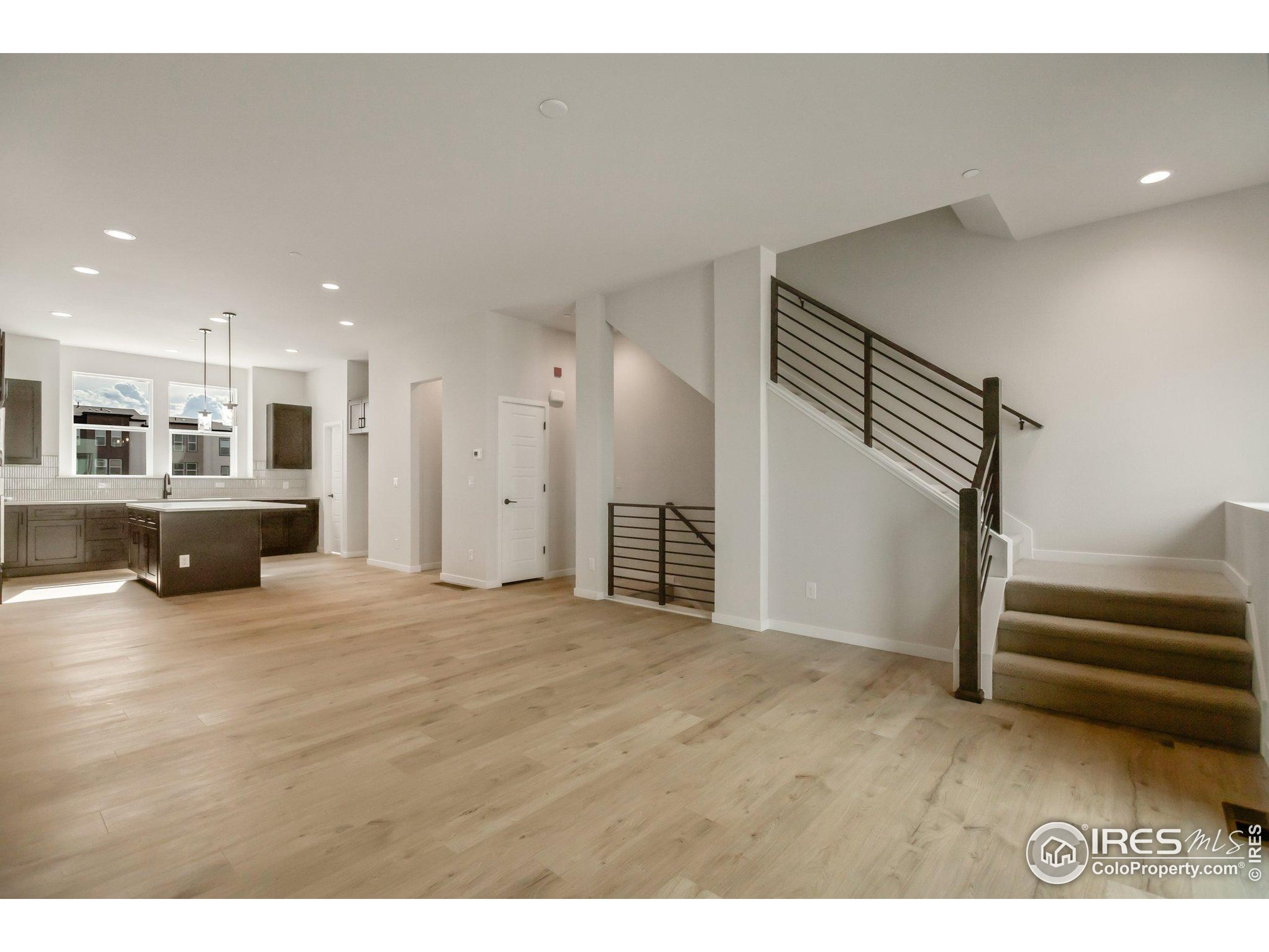 362 Promenade Dr