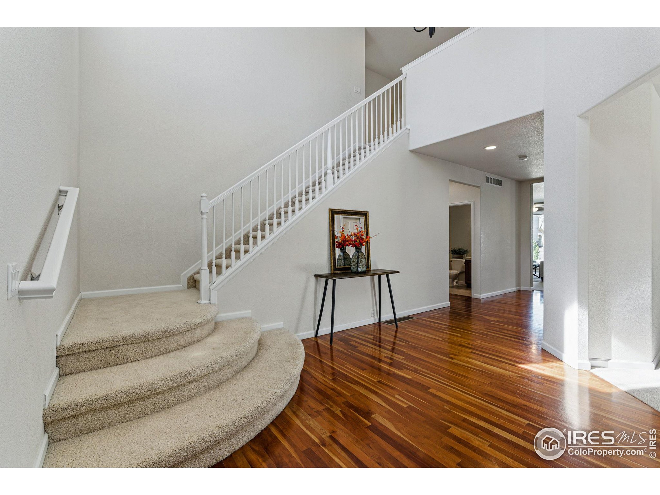 5017 Bella Vista Dr