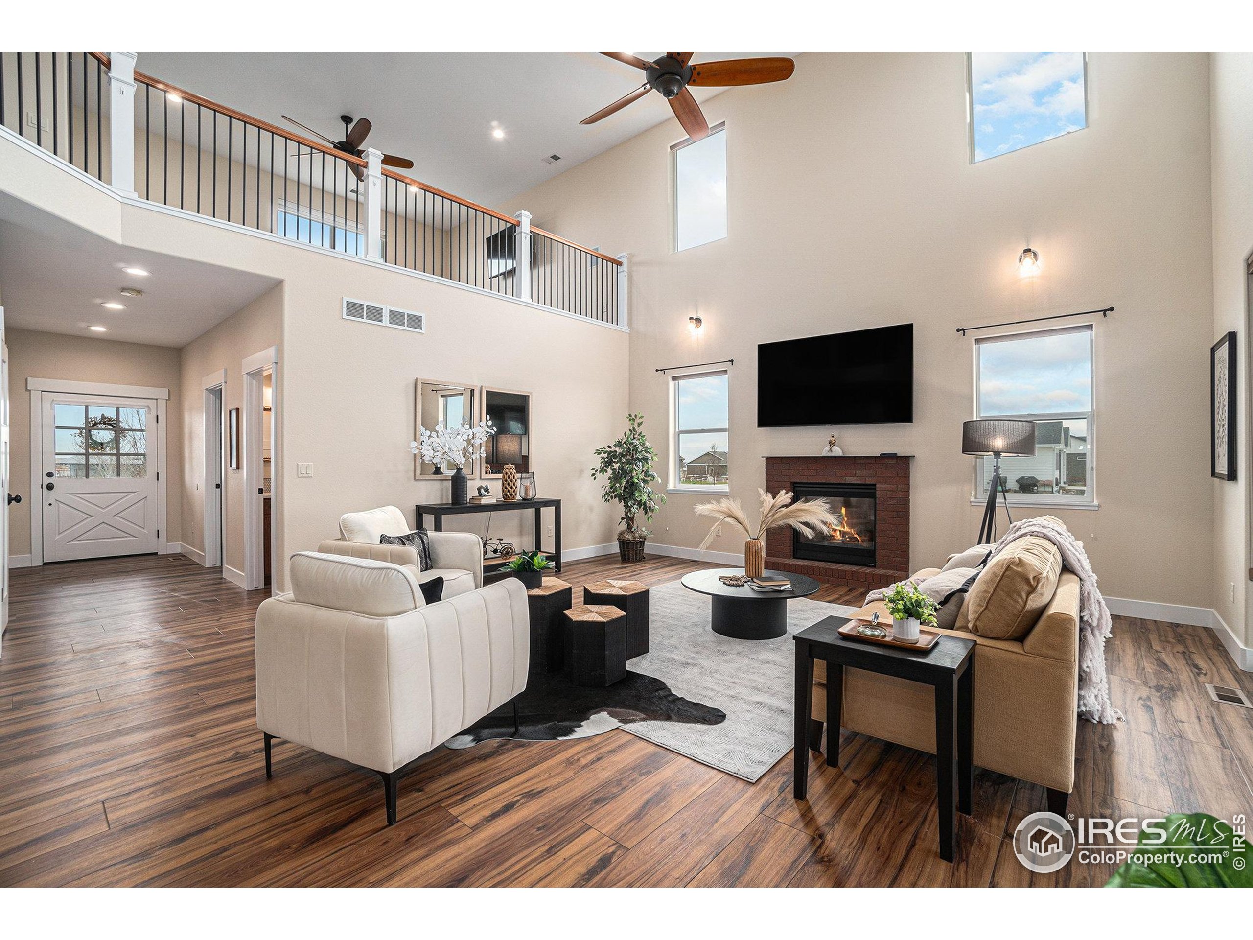 5005 Prairie Lark Ln