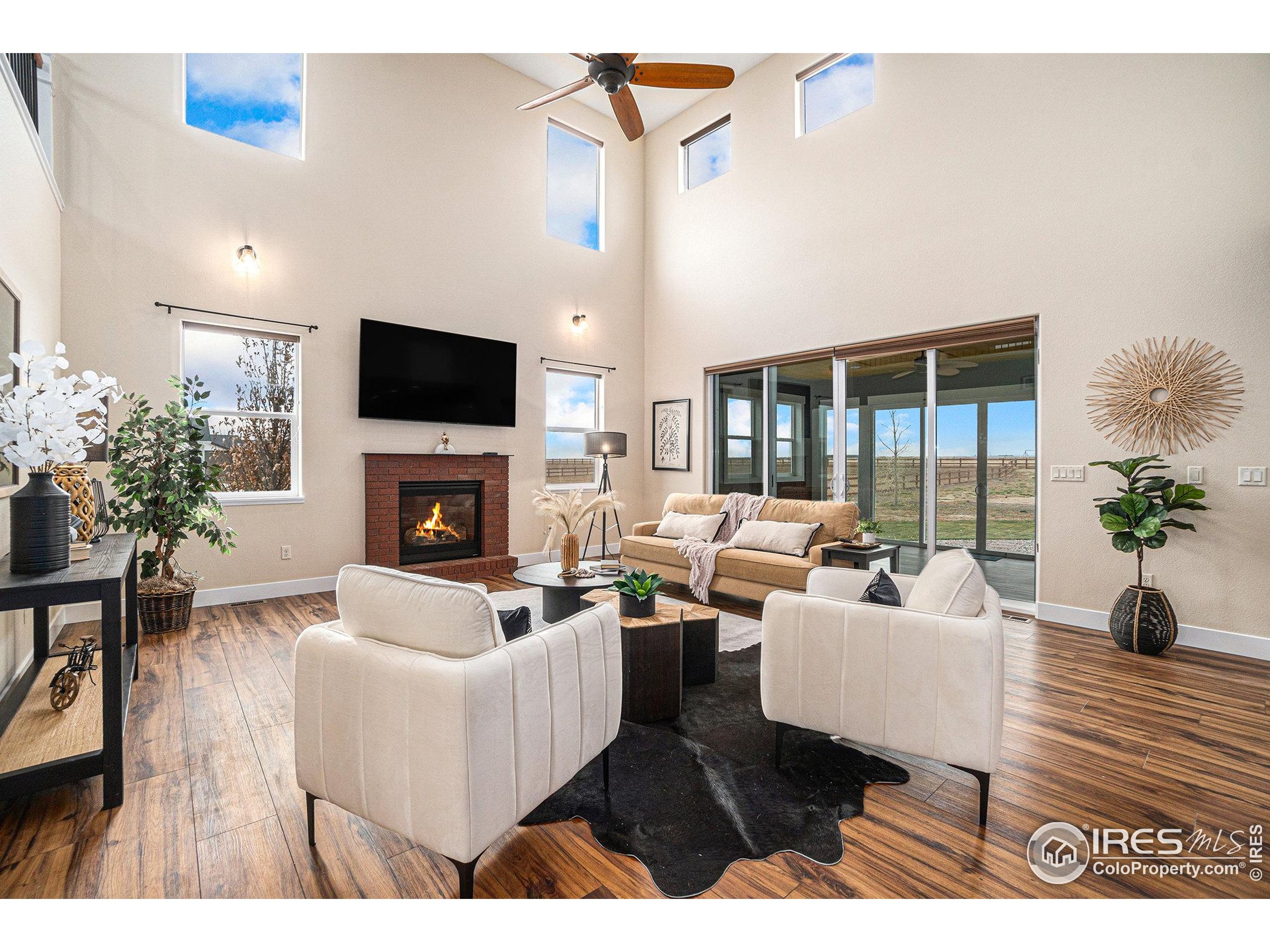 5005 Prairie Lark Ln