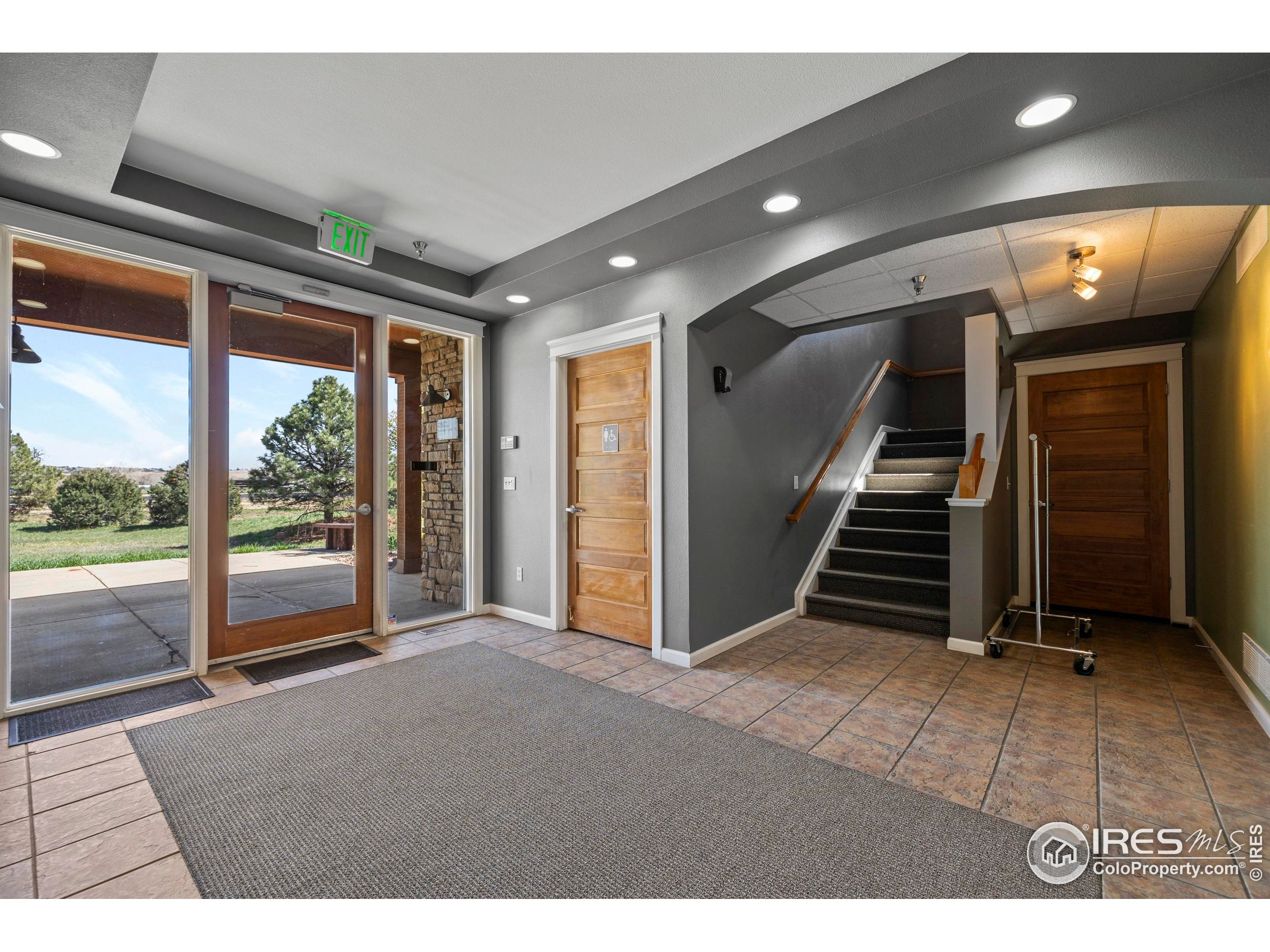 7102 La Vista Pl 203
