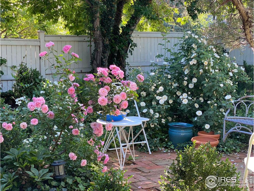 Photo of 425 Arapahoe Ave, Boulder, CO 80302 (MLS # 1013178)