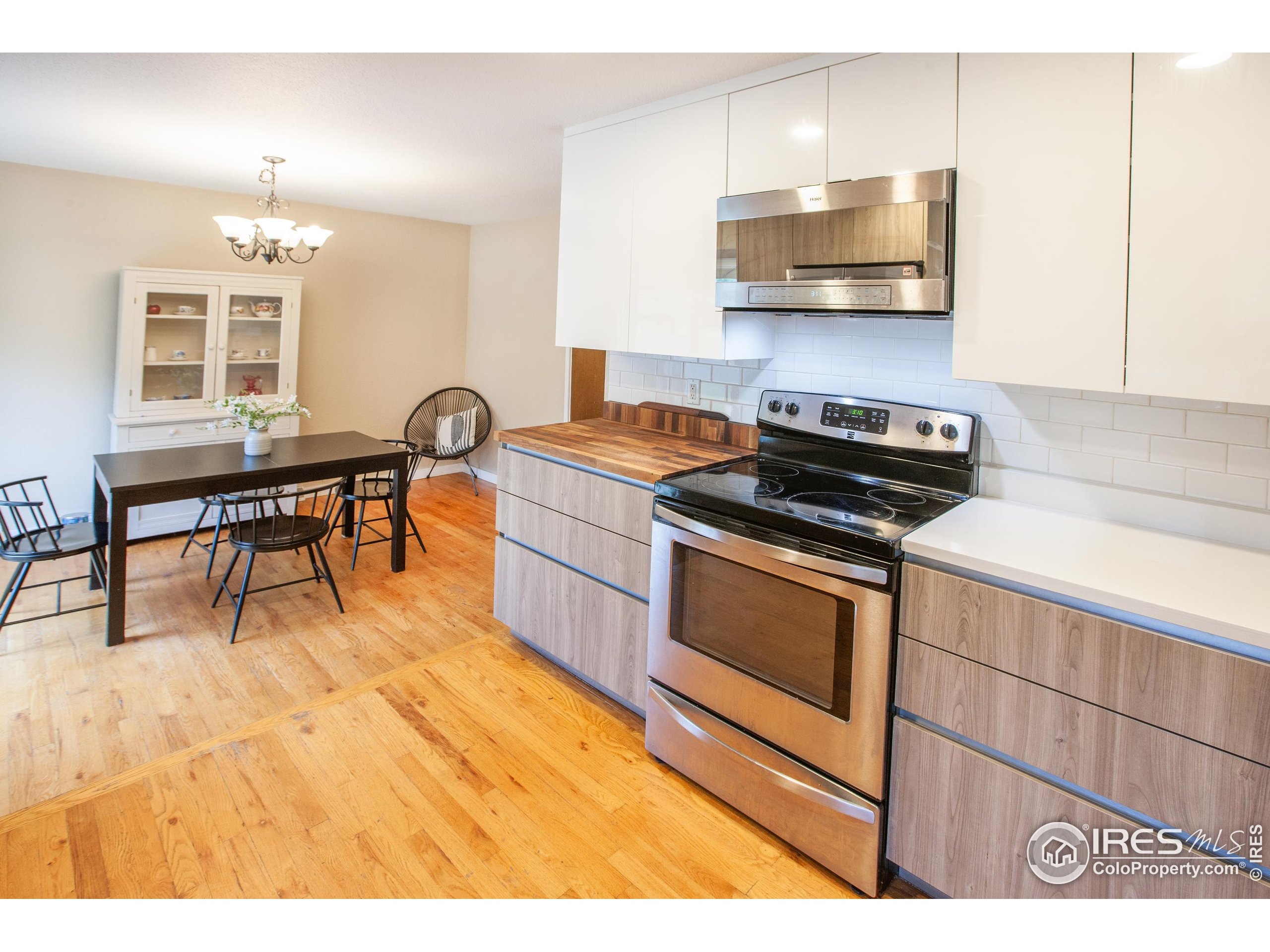 960 E 10th Ave