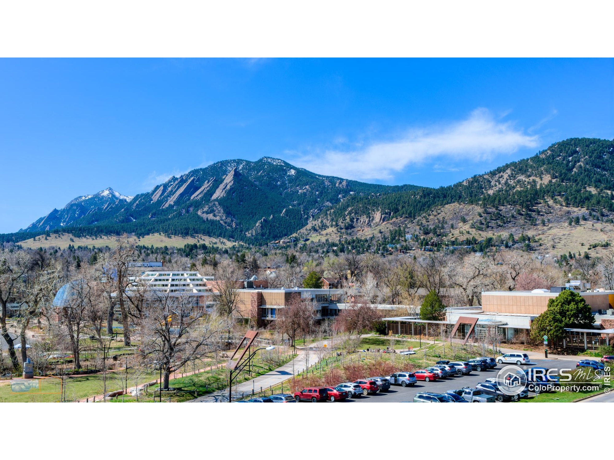 1077 Canyon Blvd #403