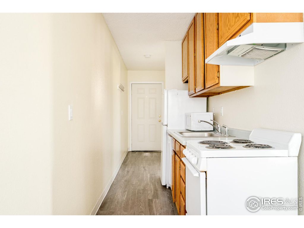 Photo of 1934 18th St 14, Boulder, CO 80302 (MLS # 1044974)