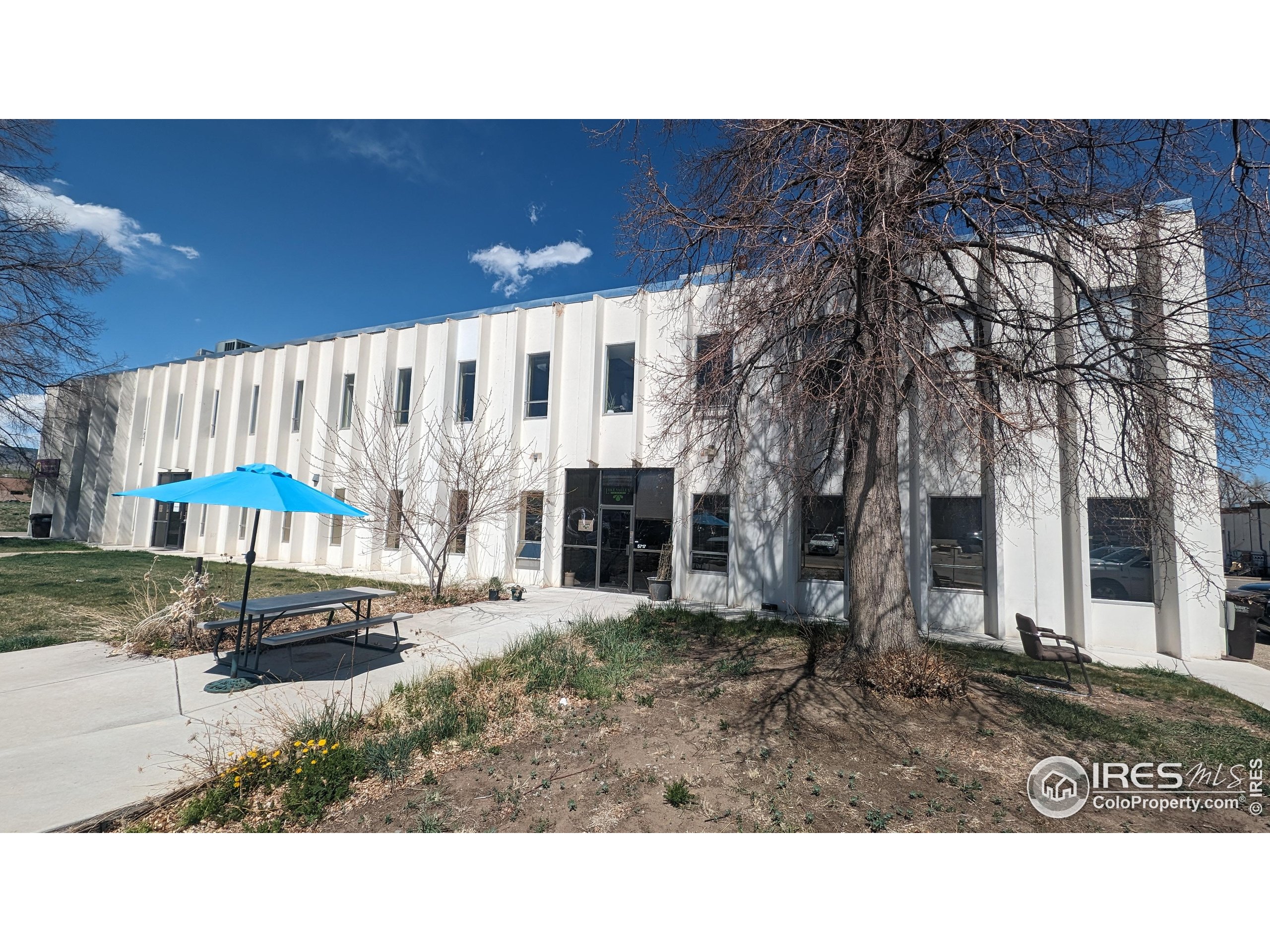 5717 Arapahoe Ave