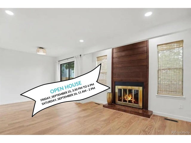 8711 Carr Loop