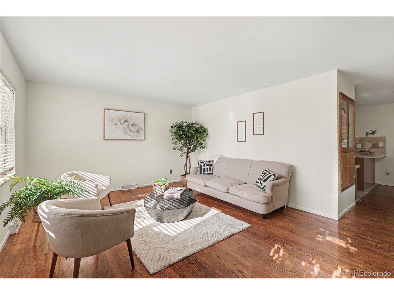 12251 S Dakota Dr