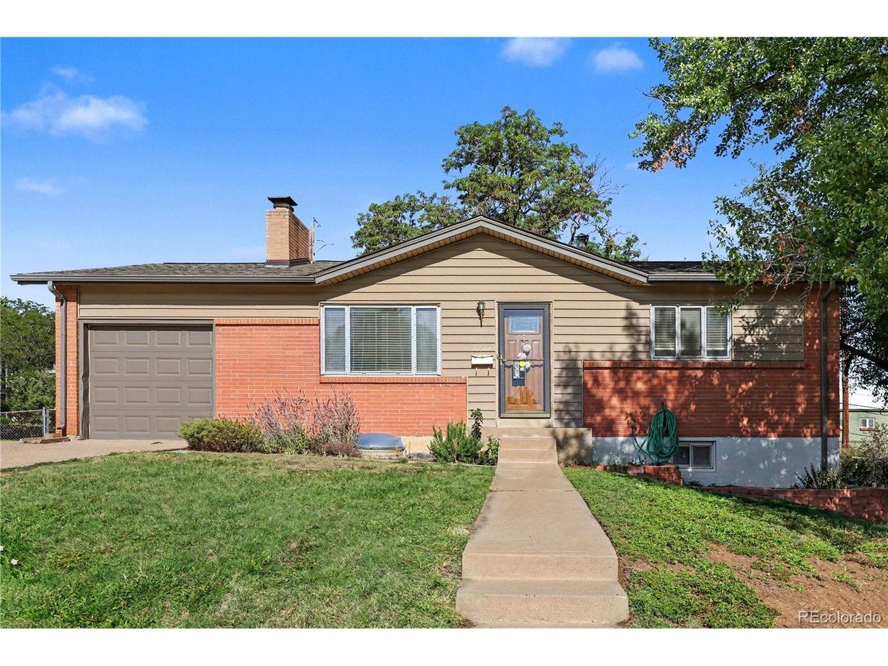 12251 S Dakota Dr