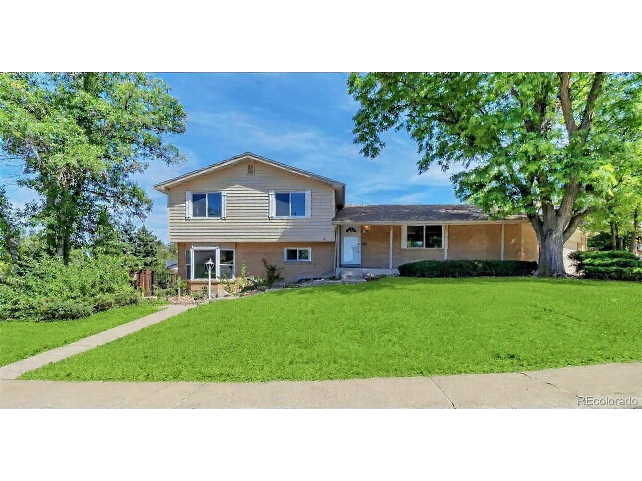 Photo 1 of 32 — 10534 Carmela Ln, Northglenn, CO 80234