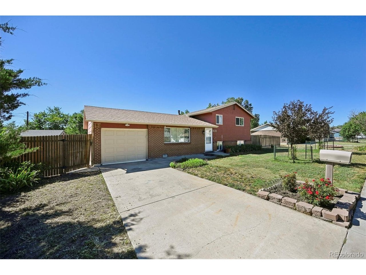Photo 1 of 35 — 313 Cranbrook Cir, Colorado Springs, CO 80906