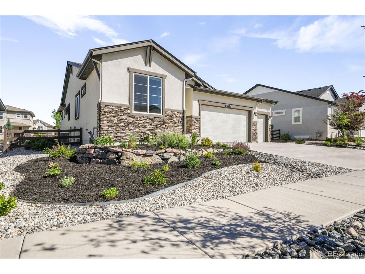10104 Emerald Lake Ln