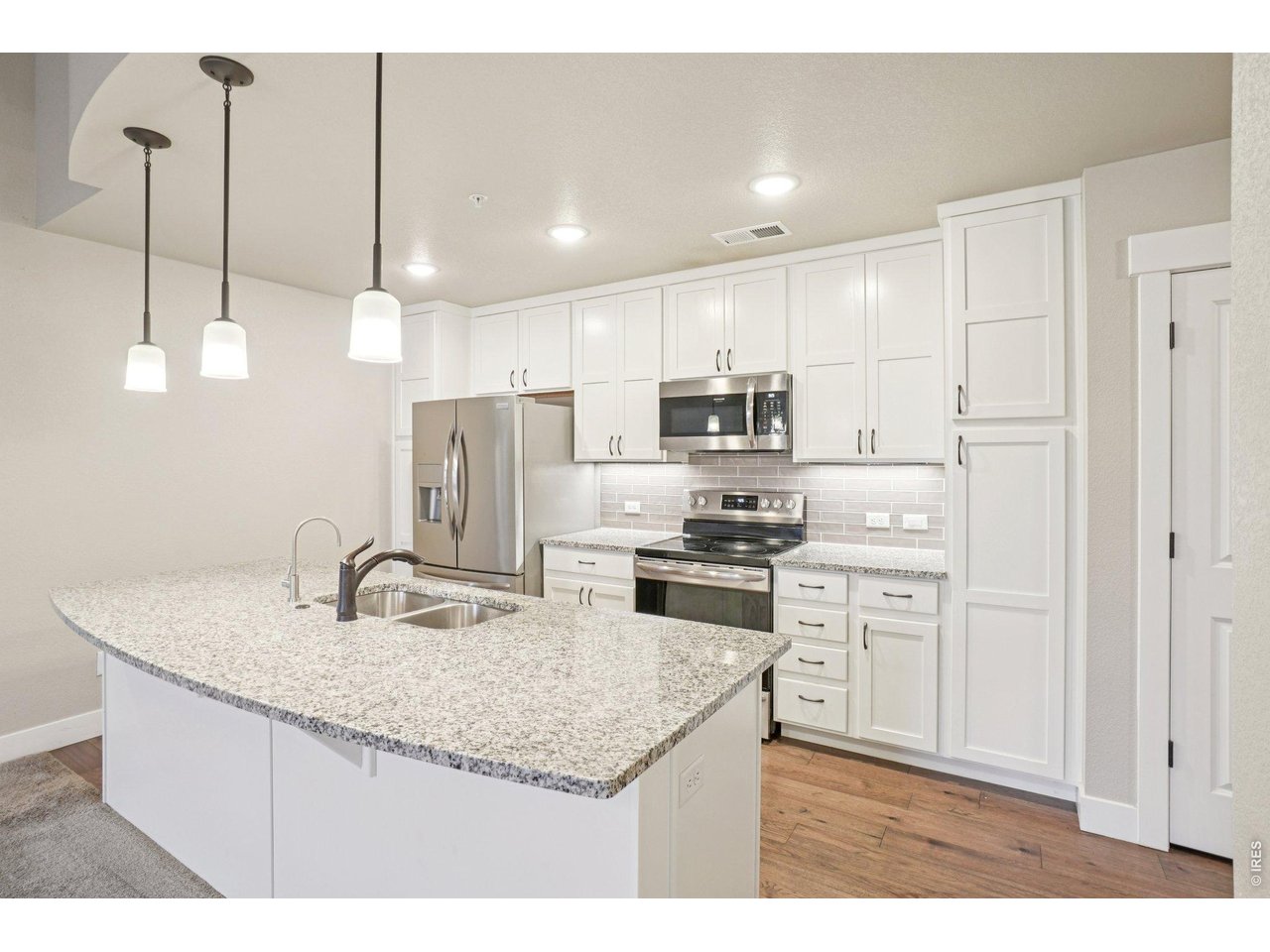 4612 Hahns Peak Dr 15-308