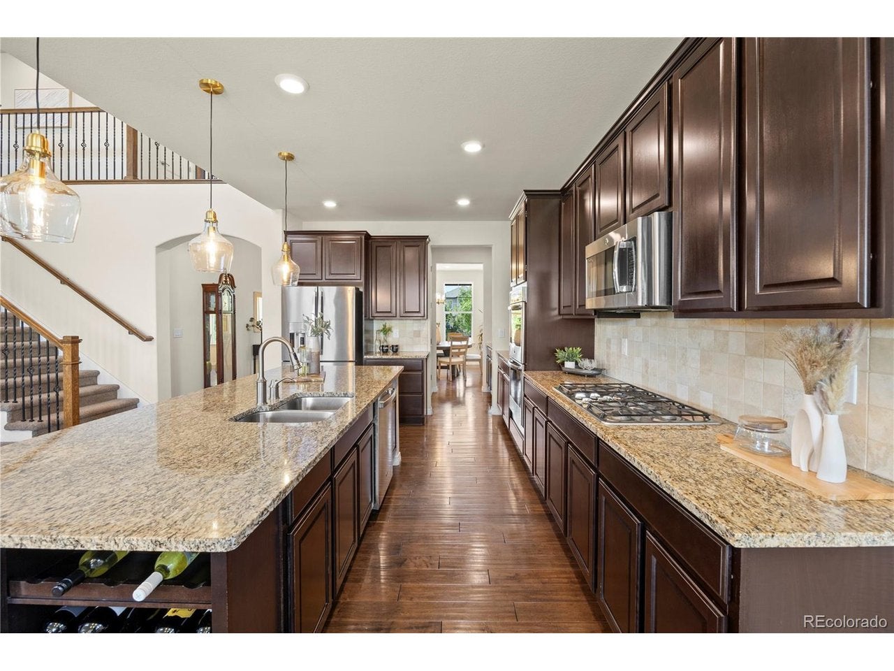 7940 S Blackstone Pkwy