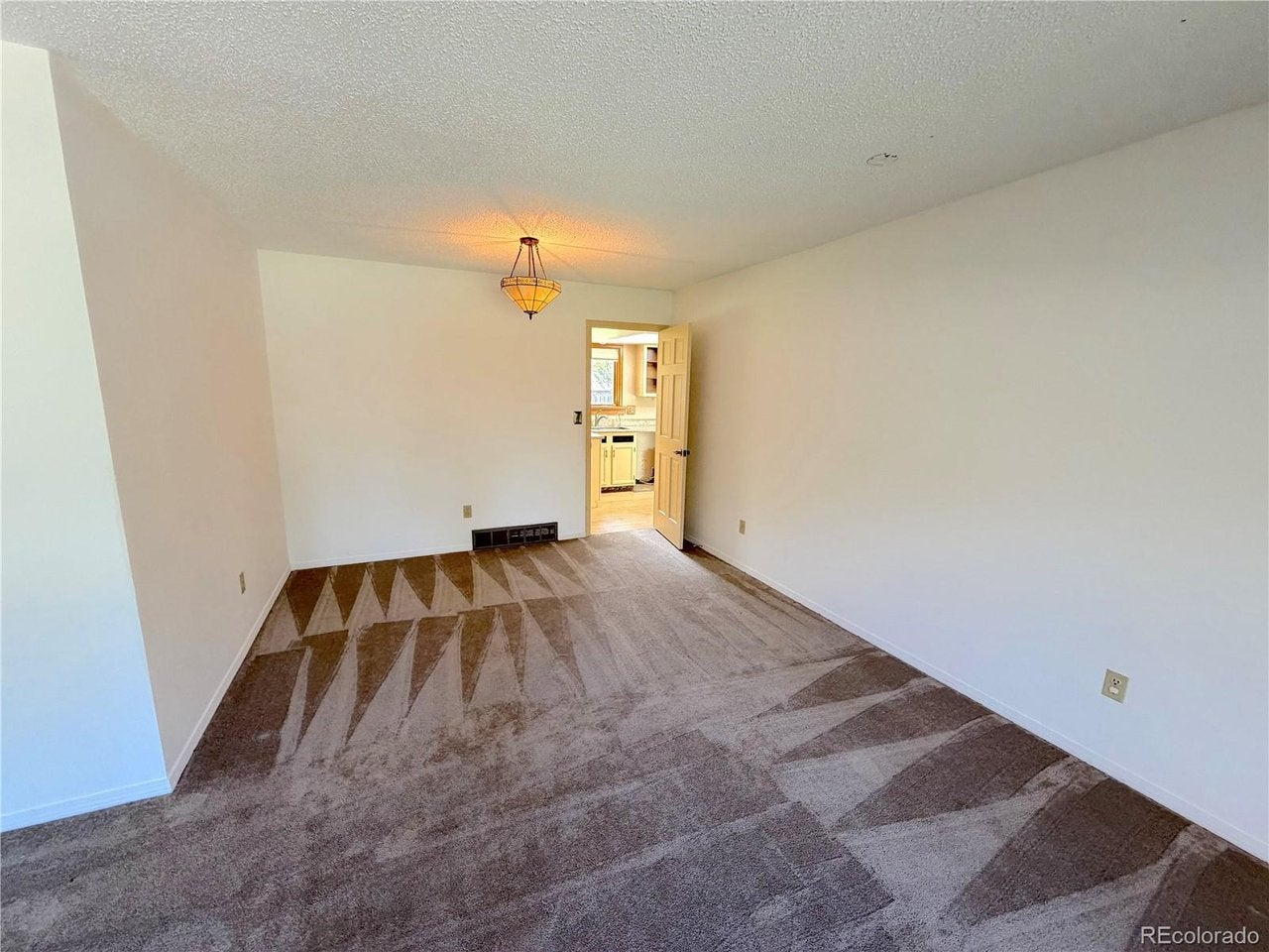 733 Cypress Dr