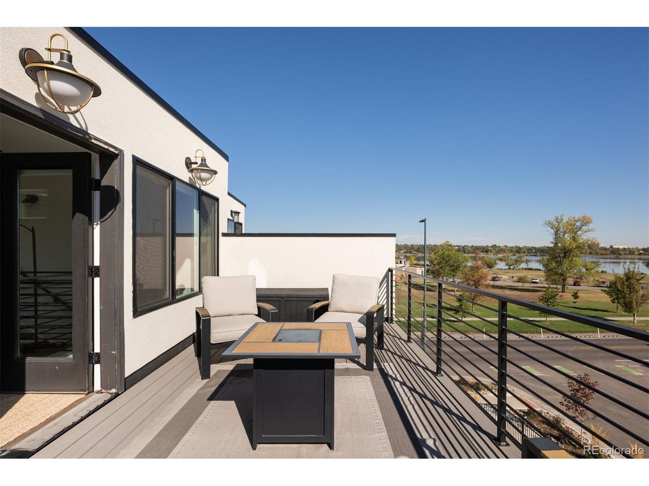 1695 Zenobia St 1
