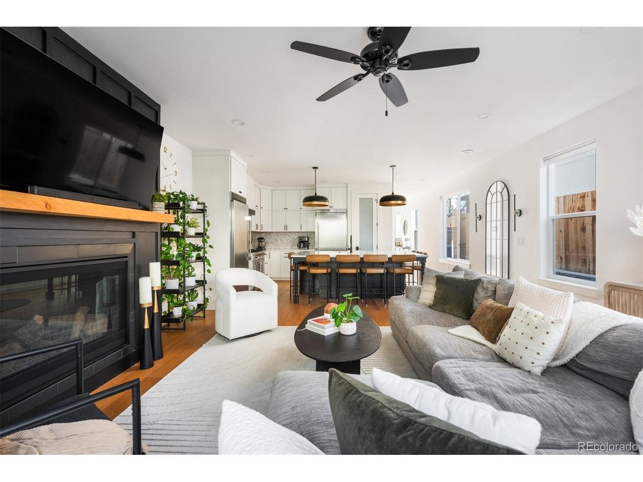 1695 Zenobia St 1