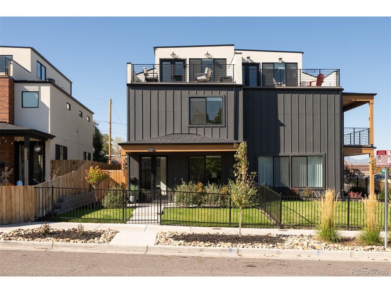 1695 Zenobia St 1