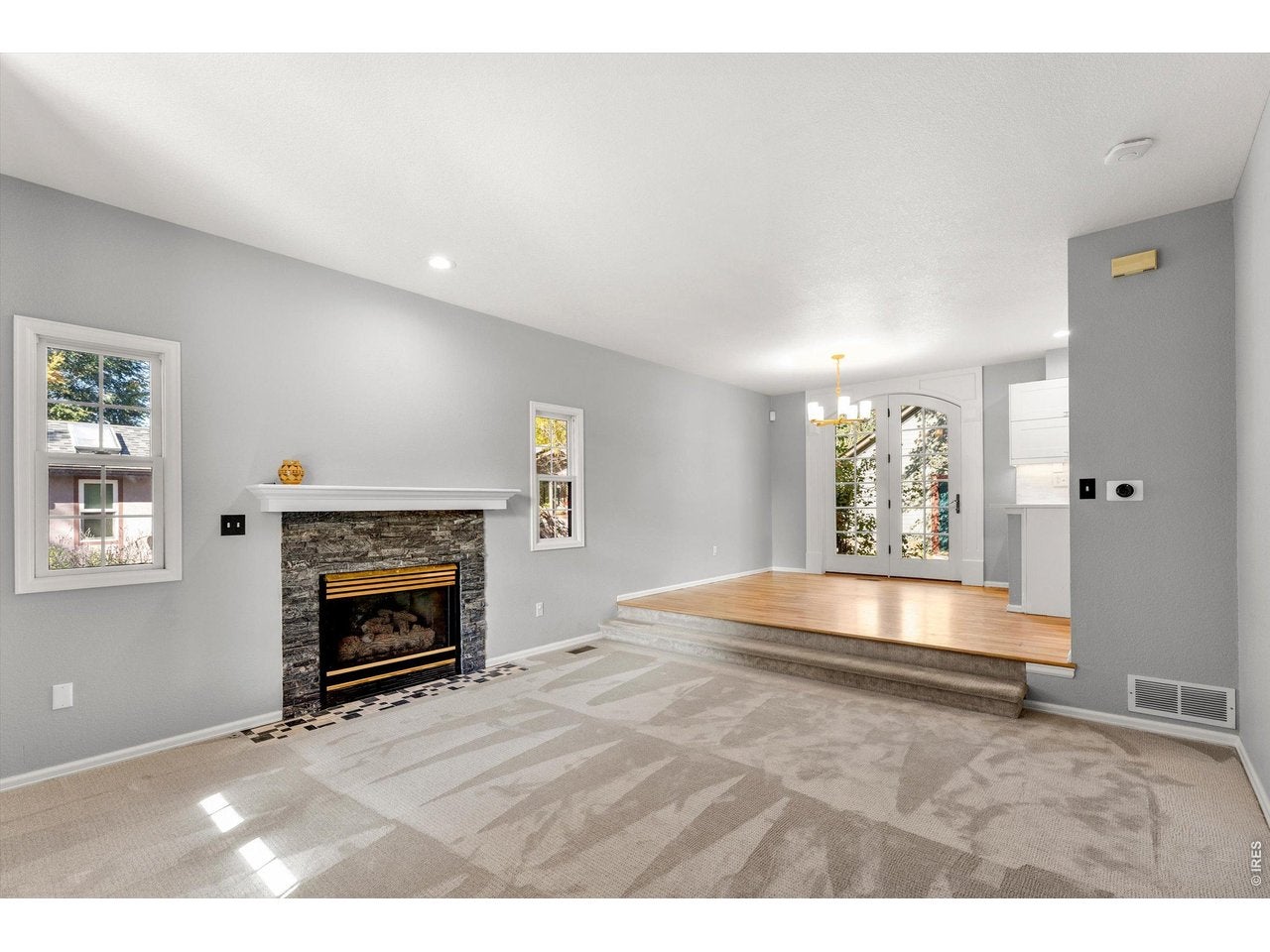 407 E Baseline Rd