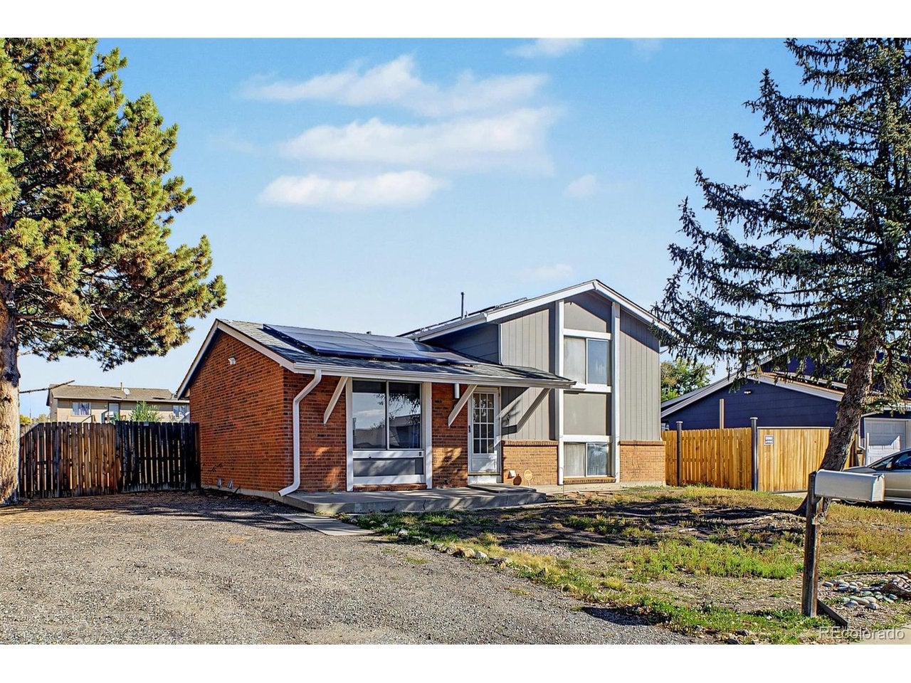1463 Quivira Dr