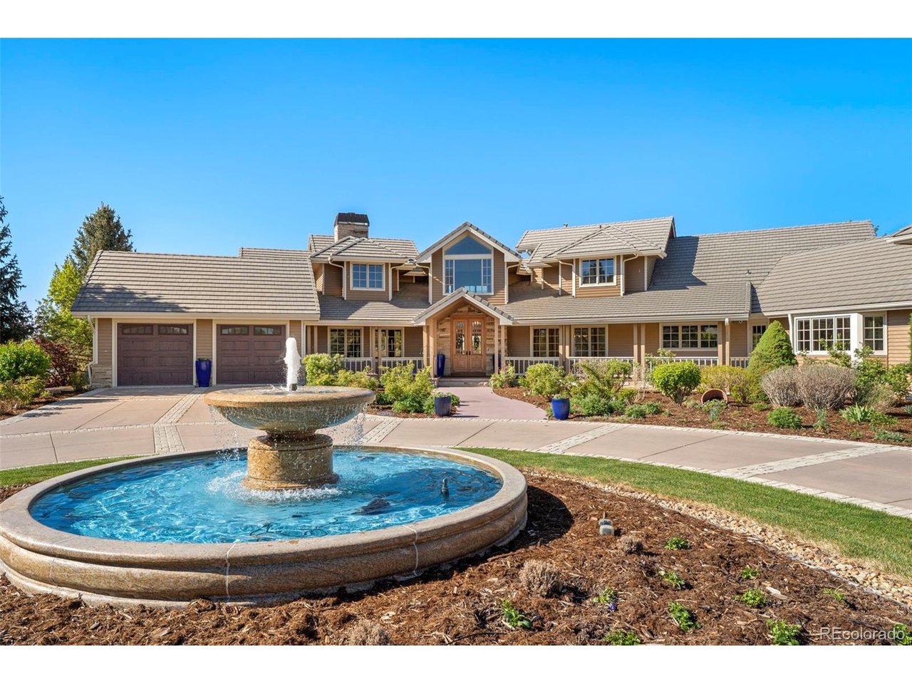 9402 Crystal Ln