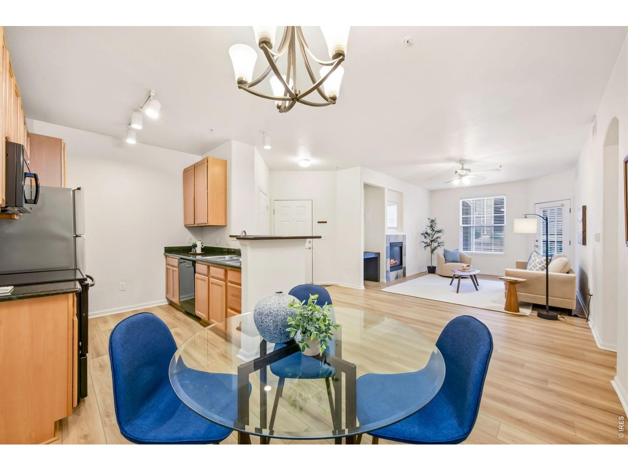 2855 Blue Sky Cir 3-104