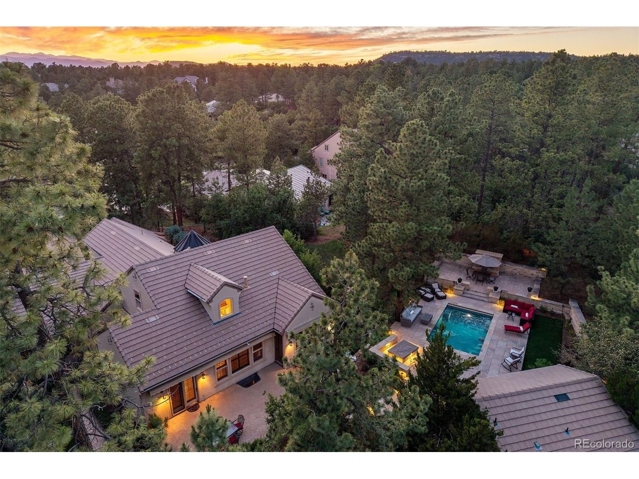 5088 Hidden Pond Pl