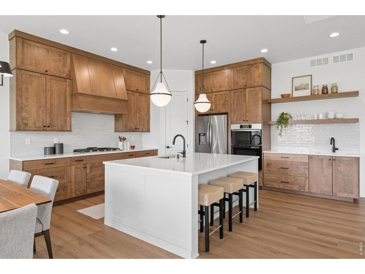 174 Boxwood Dr