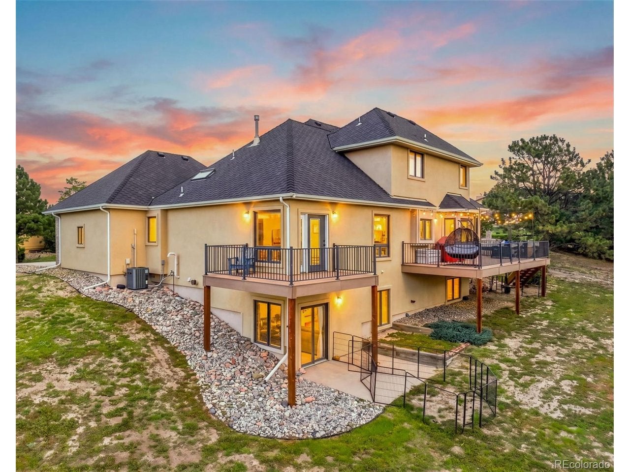 945 Caribou Dr