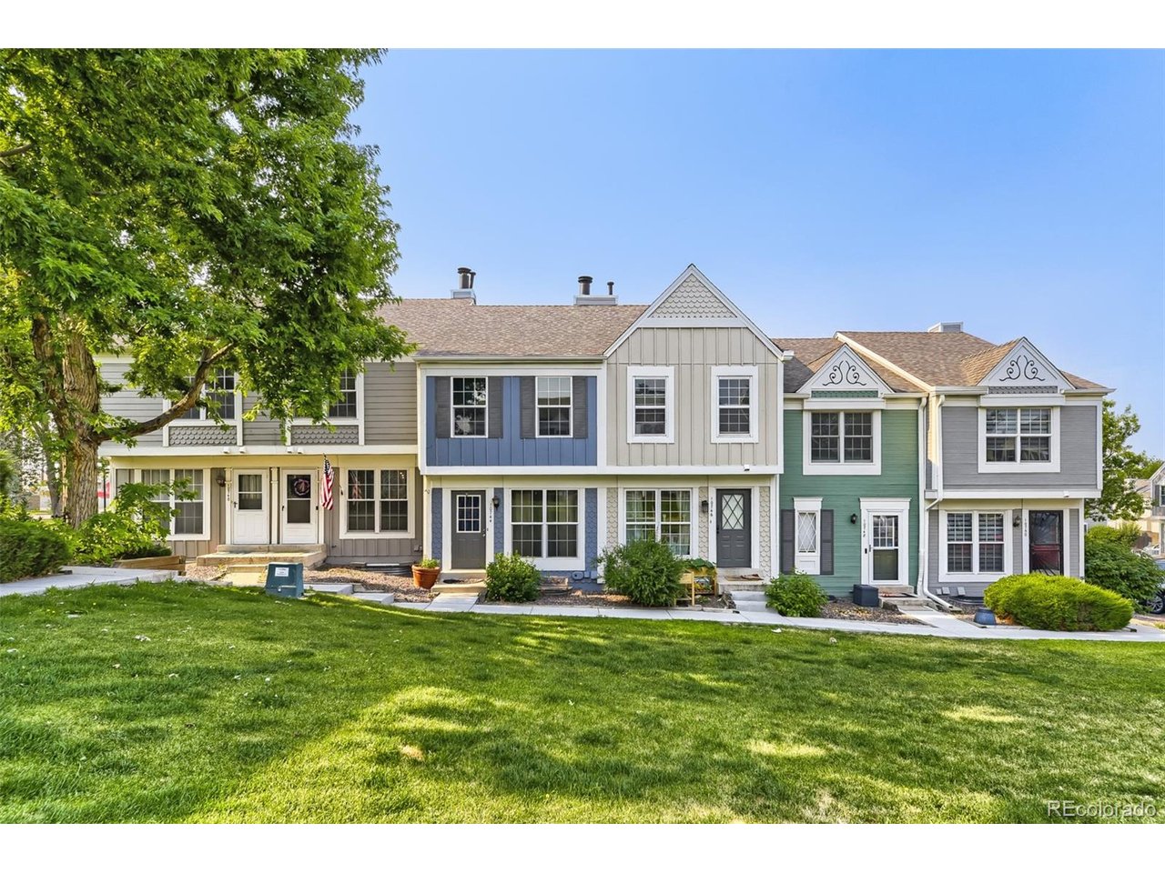 Photo 1 of 36 — 10742 Foxwood Ct, Parker, CO 80138